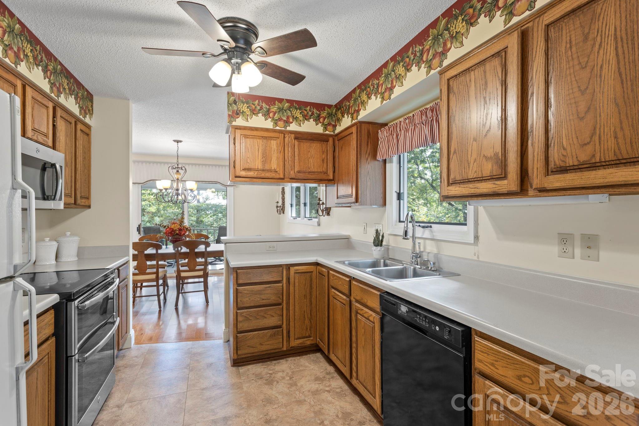 320 Dawnbrook Drive Property Photo 14