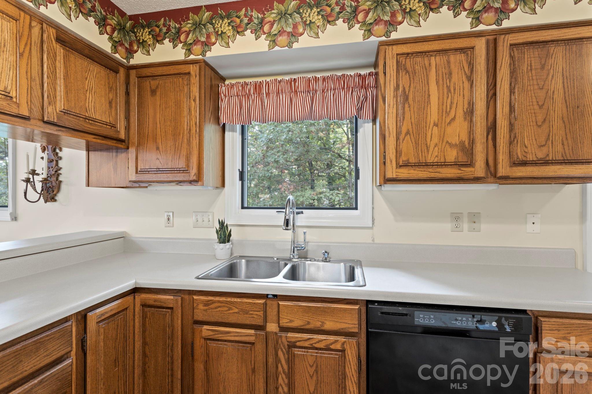 320 Dawnbrook Drive Property Photo 16