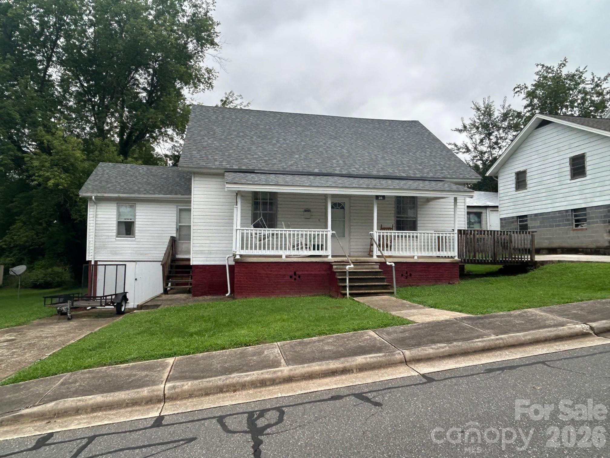 35 Second Street Property Photo 2