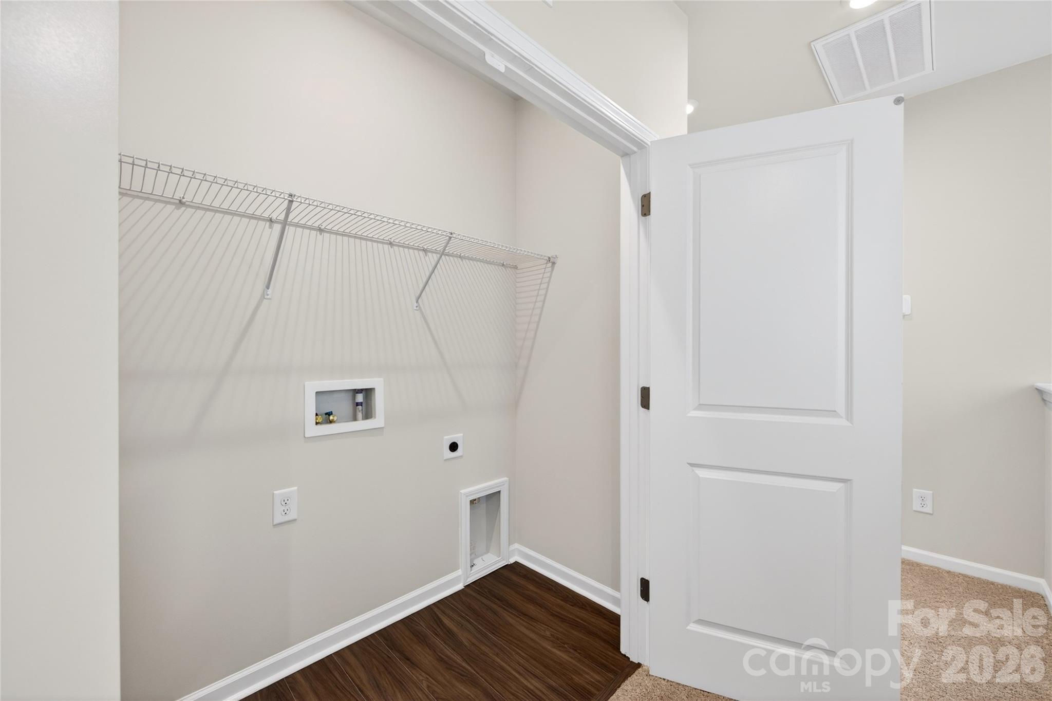 6021 Longar Lane Property Photo 15