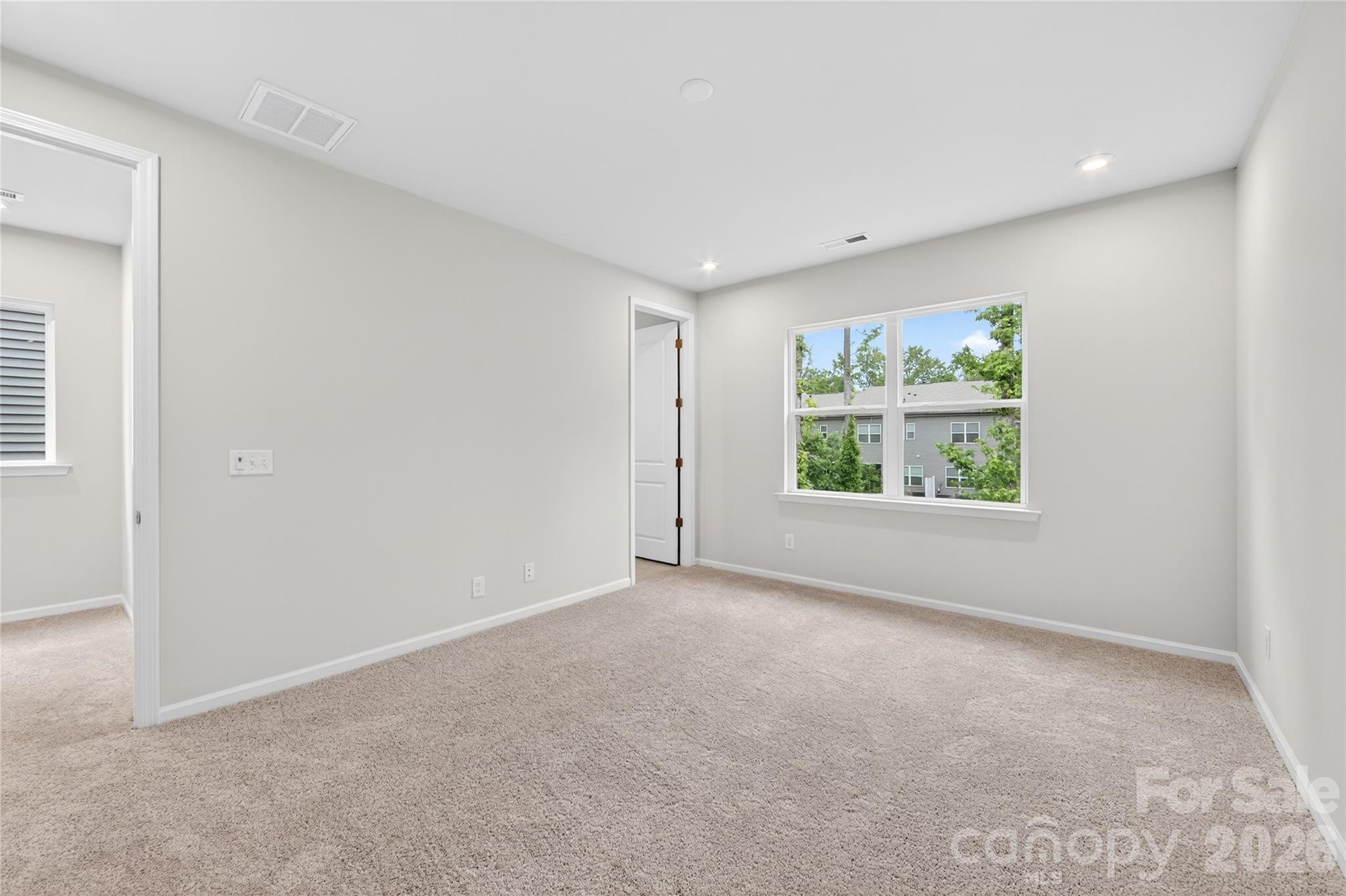 6021 Longar Lane Property Photo 16