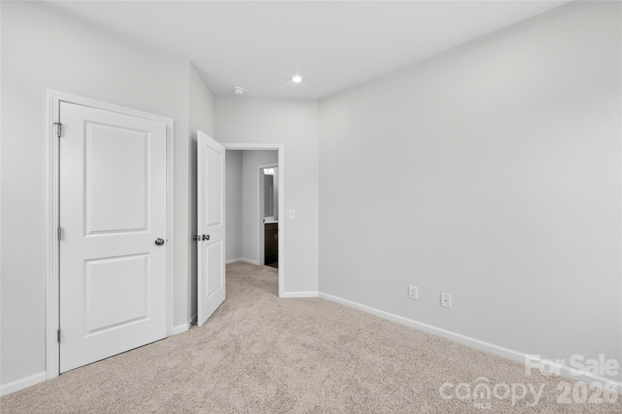 6021 Longar Lane Property Photo 25