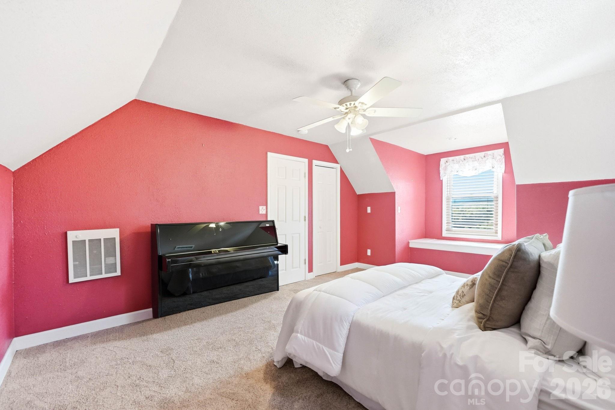 394 Hummingbird Lane Property Photo 29