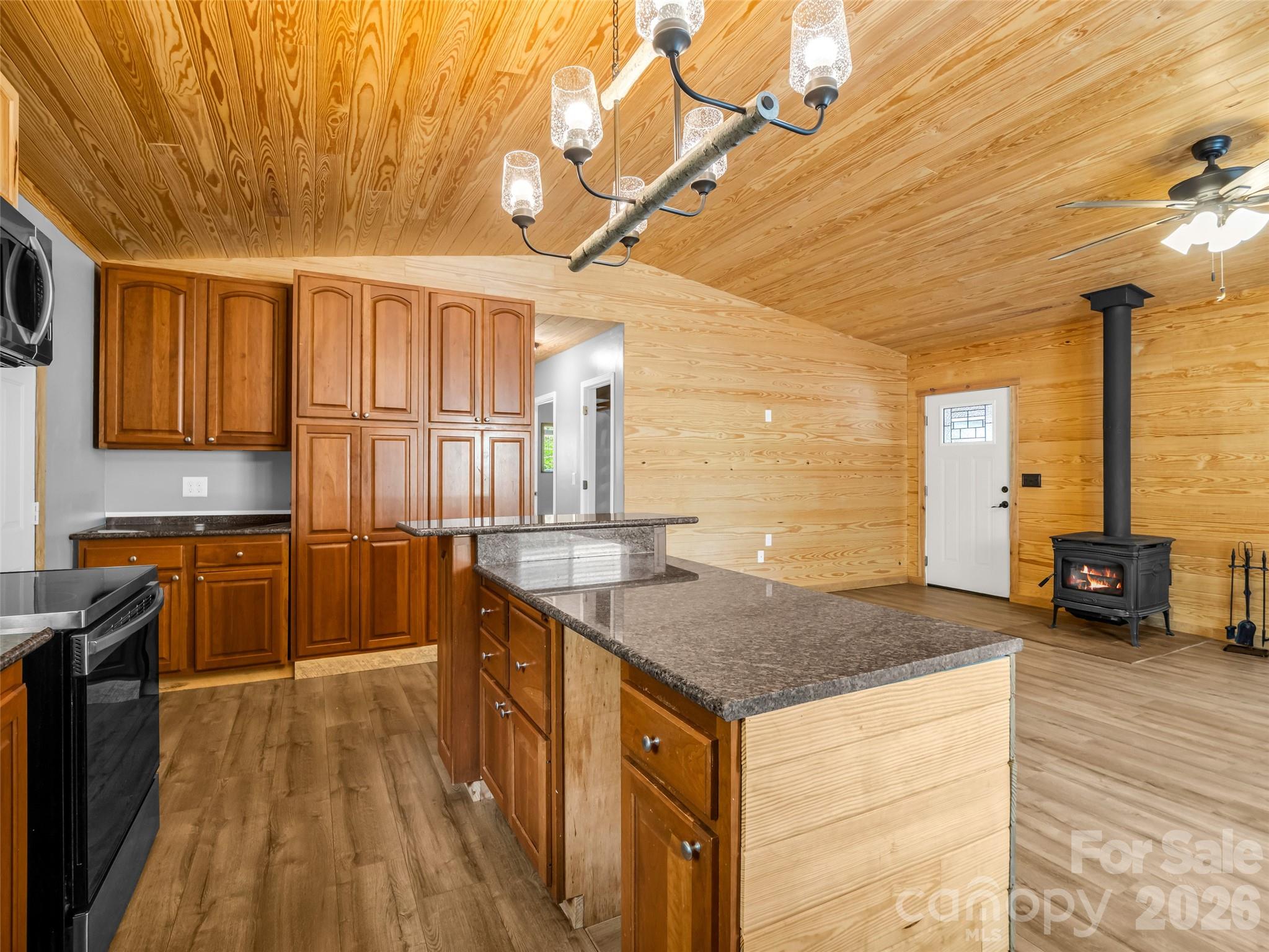 721 Old Mill Road Property Photo 15