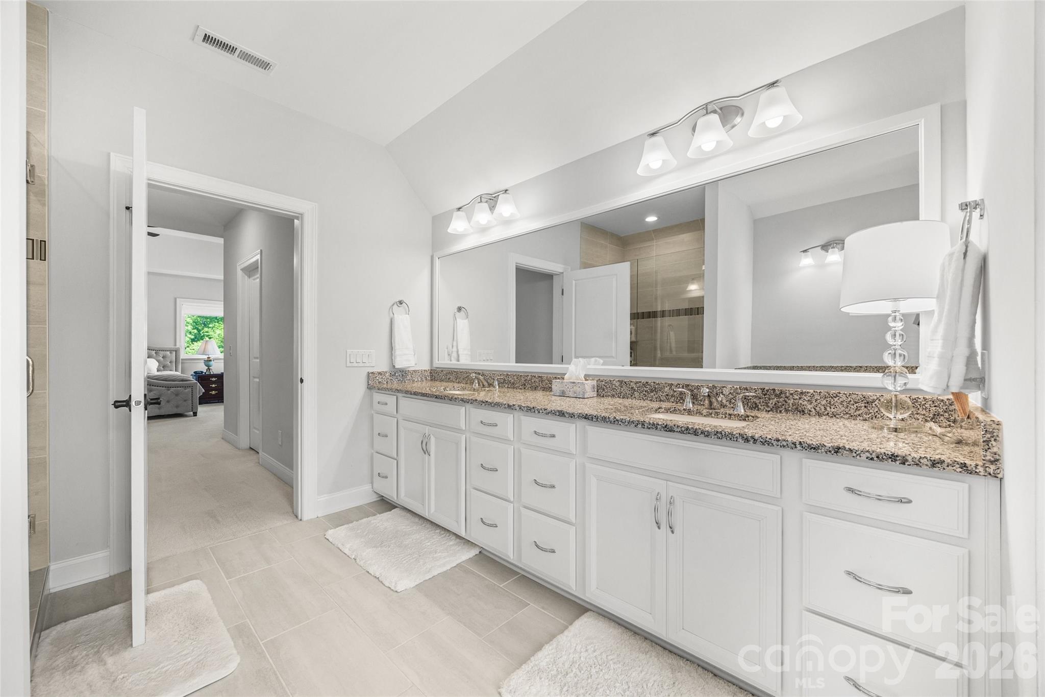 323 Forsythia Lane Property Photo 29