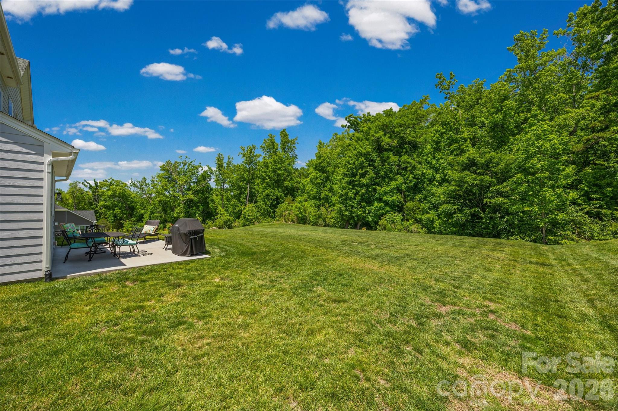 323 Forsythia Lane Property Photo 34