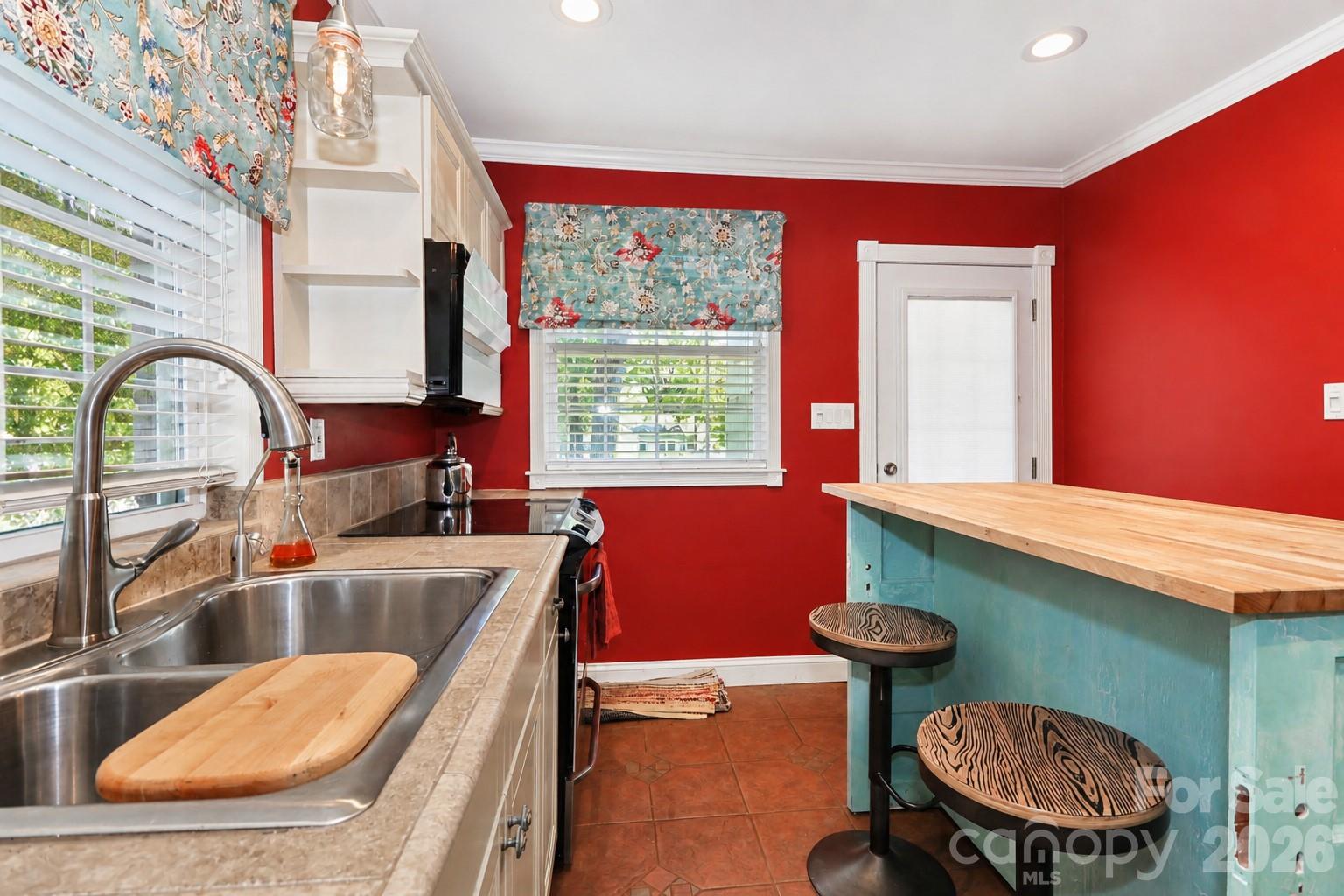 820 Woodland Road Property Photo 15