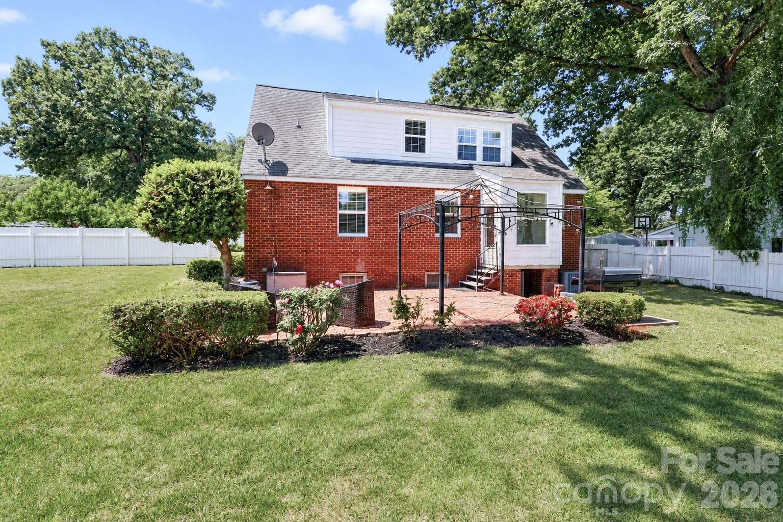 820 Woodland Road Property Photo 28