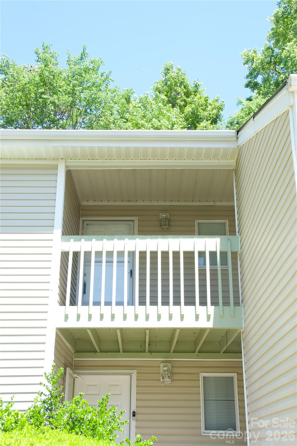 1610 Eagles Place J-204
