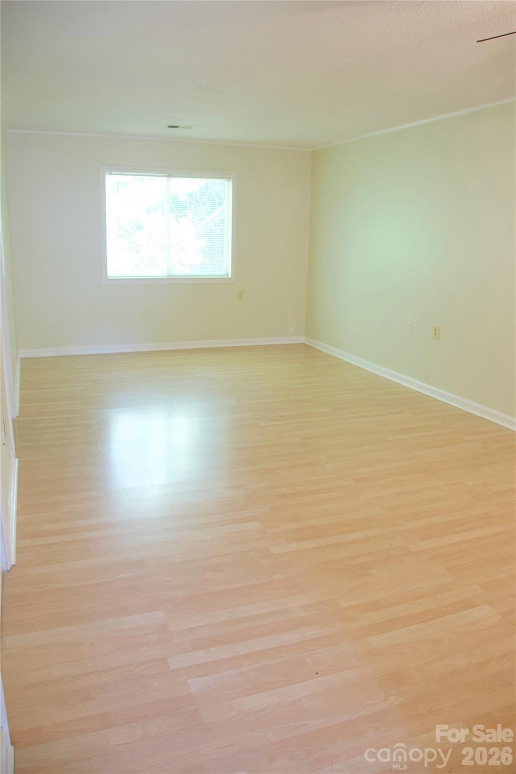1610 Eagles Place J-204 Property Photo 11