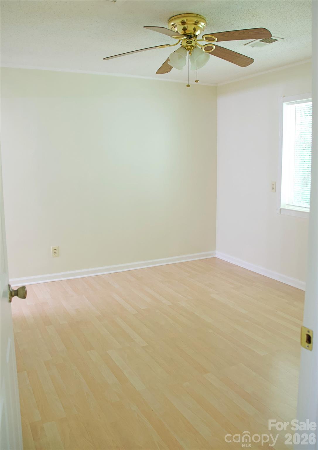 1610 Eagles Place J-204 Property Photo 13