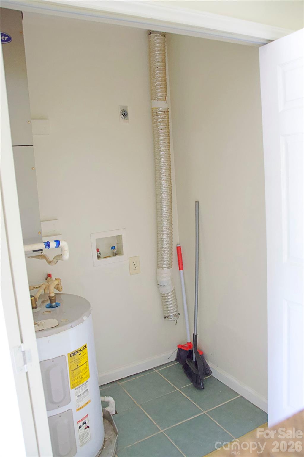 1610 Eagles Place J-204 Property Photo 21