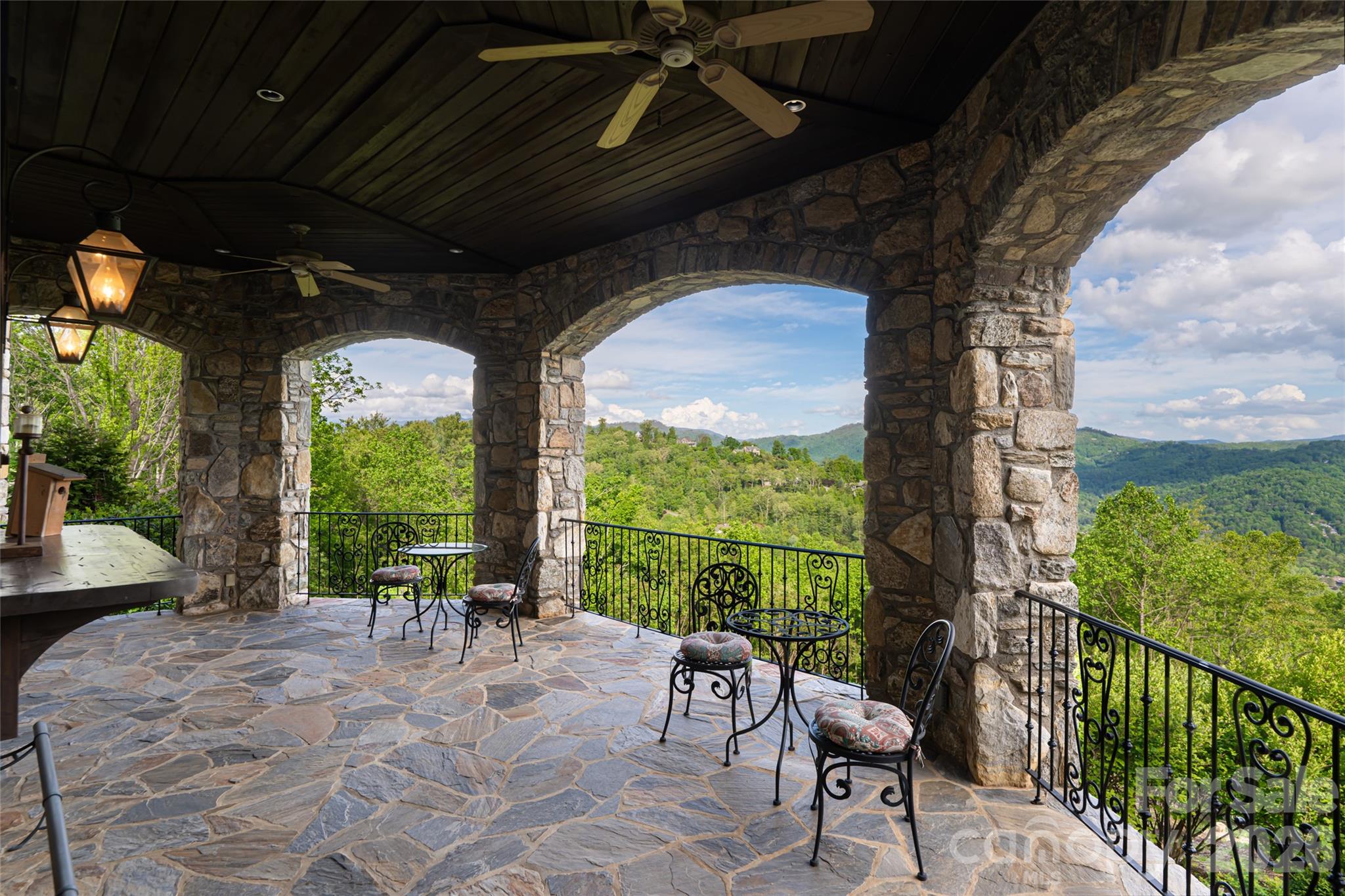 83 Summit Tower Circle Property Photo 43