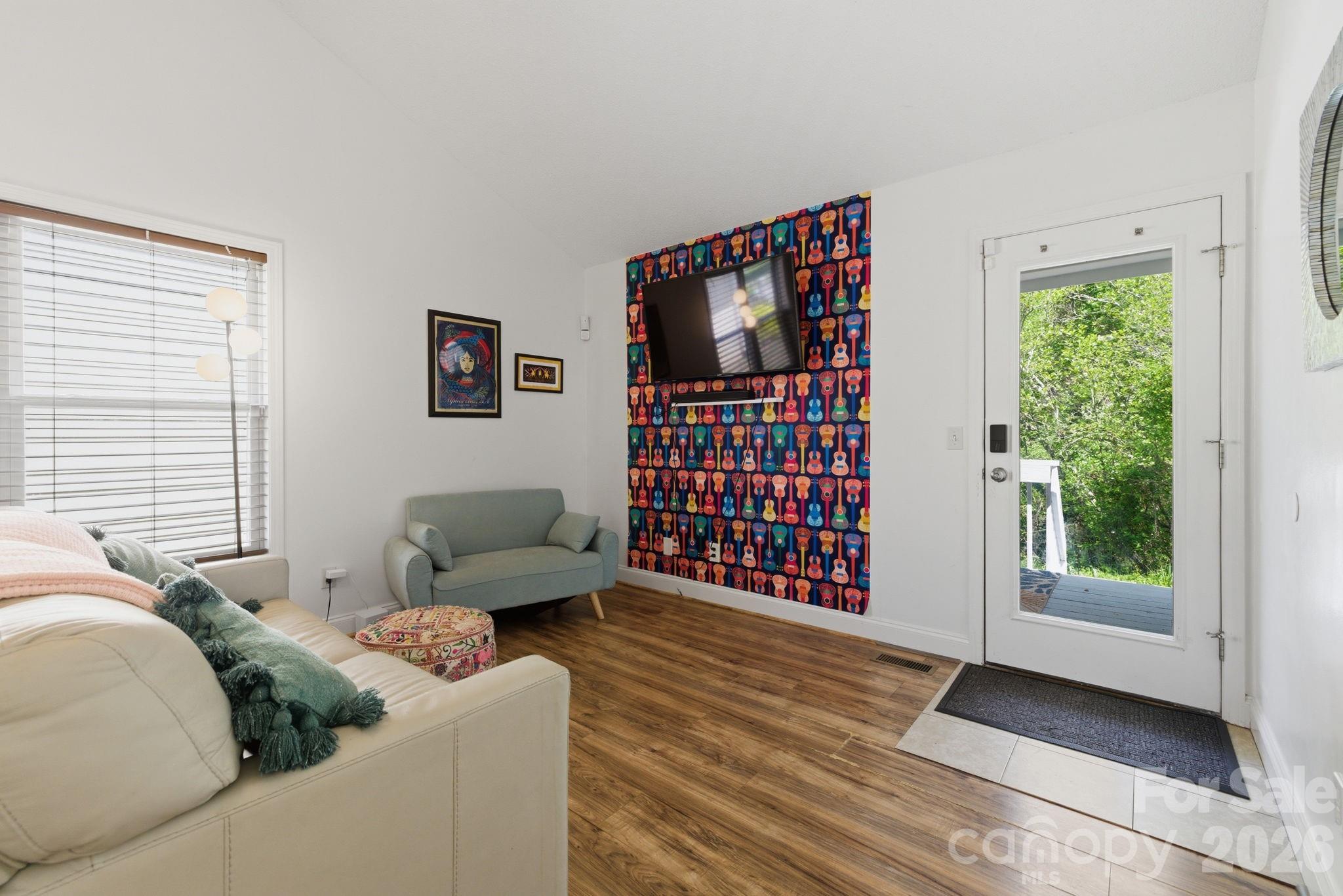 77 Lees Creek Road Property Photo 8