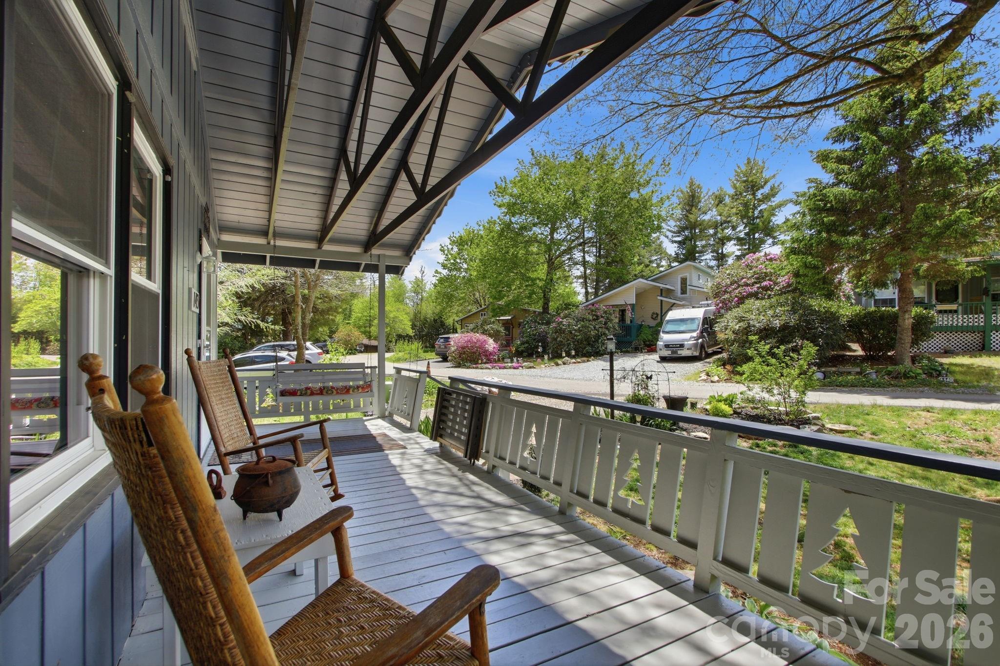 143 Snowshoe Loop Property Photo 3