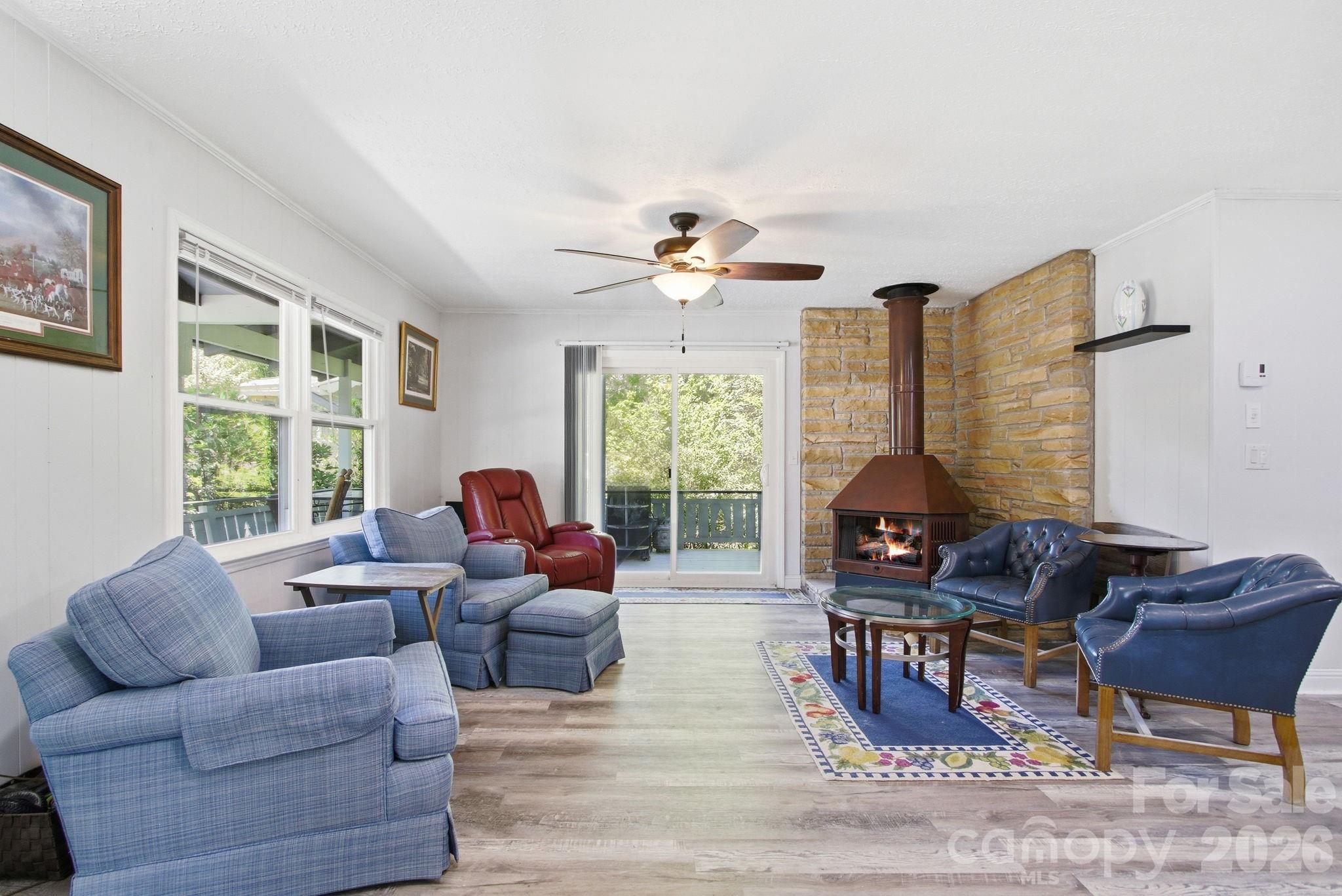 143 Snowshoe Loop Property Photo 6