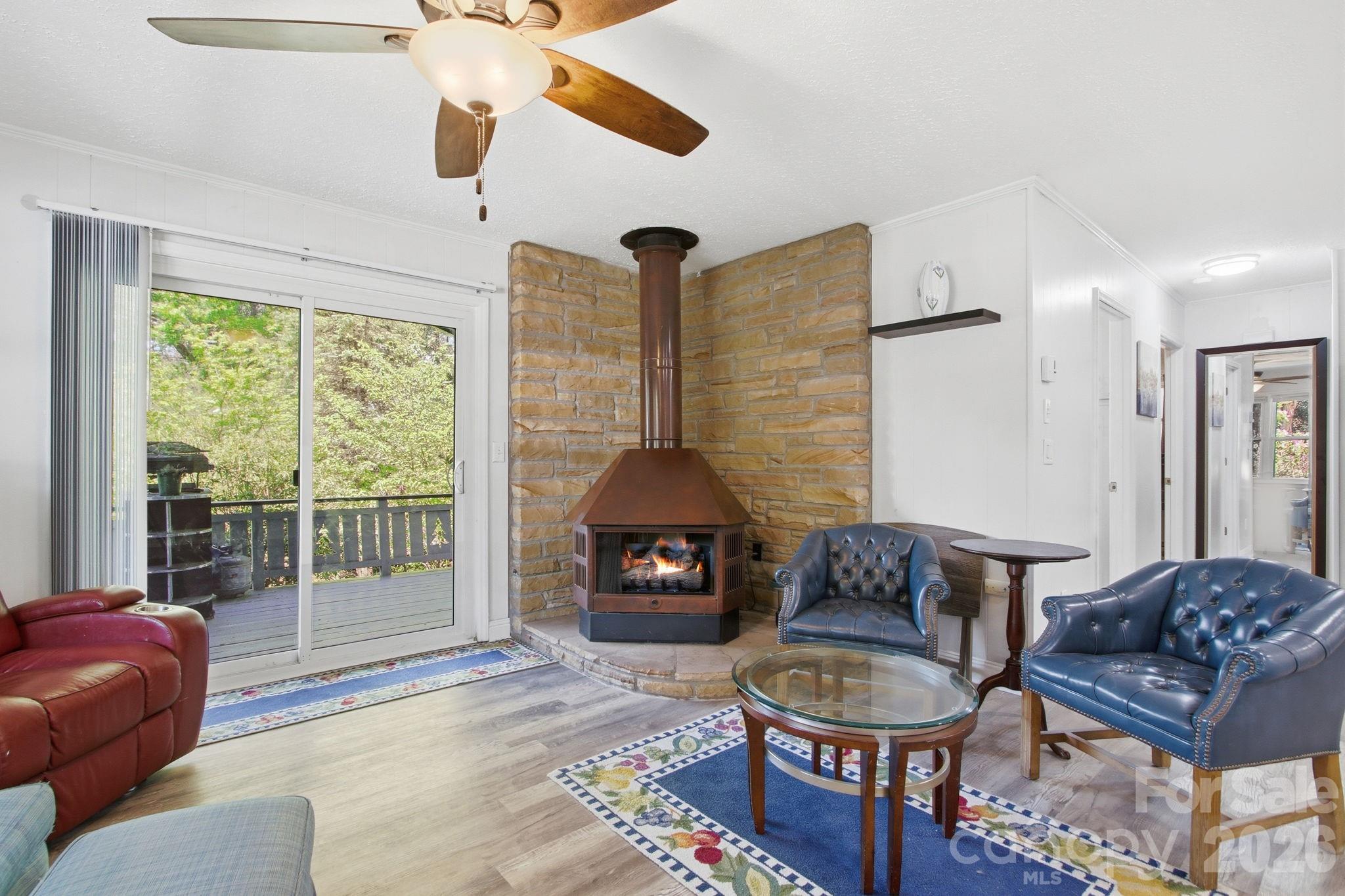 143 Snowshoe Loop Property Photo 7