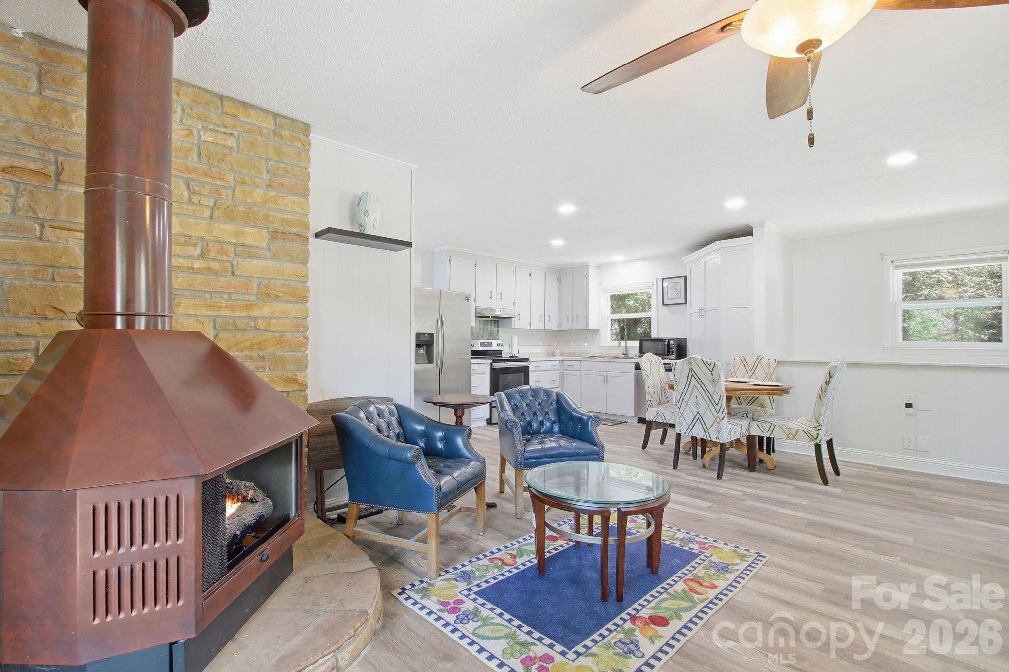 143 Snowshoe Loop Property Photo 8