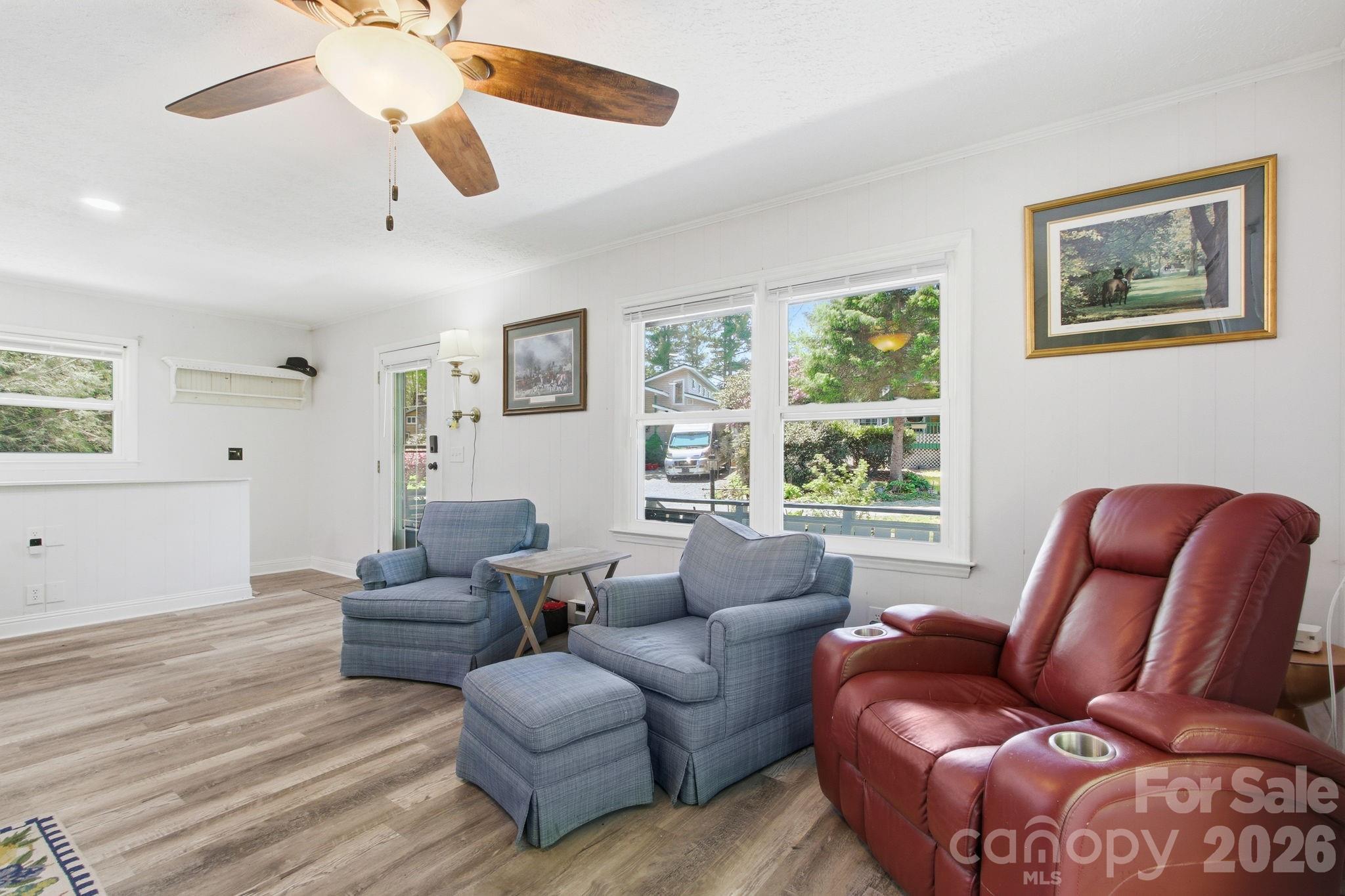 143 Snowshoe Loop Property Photo 9