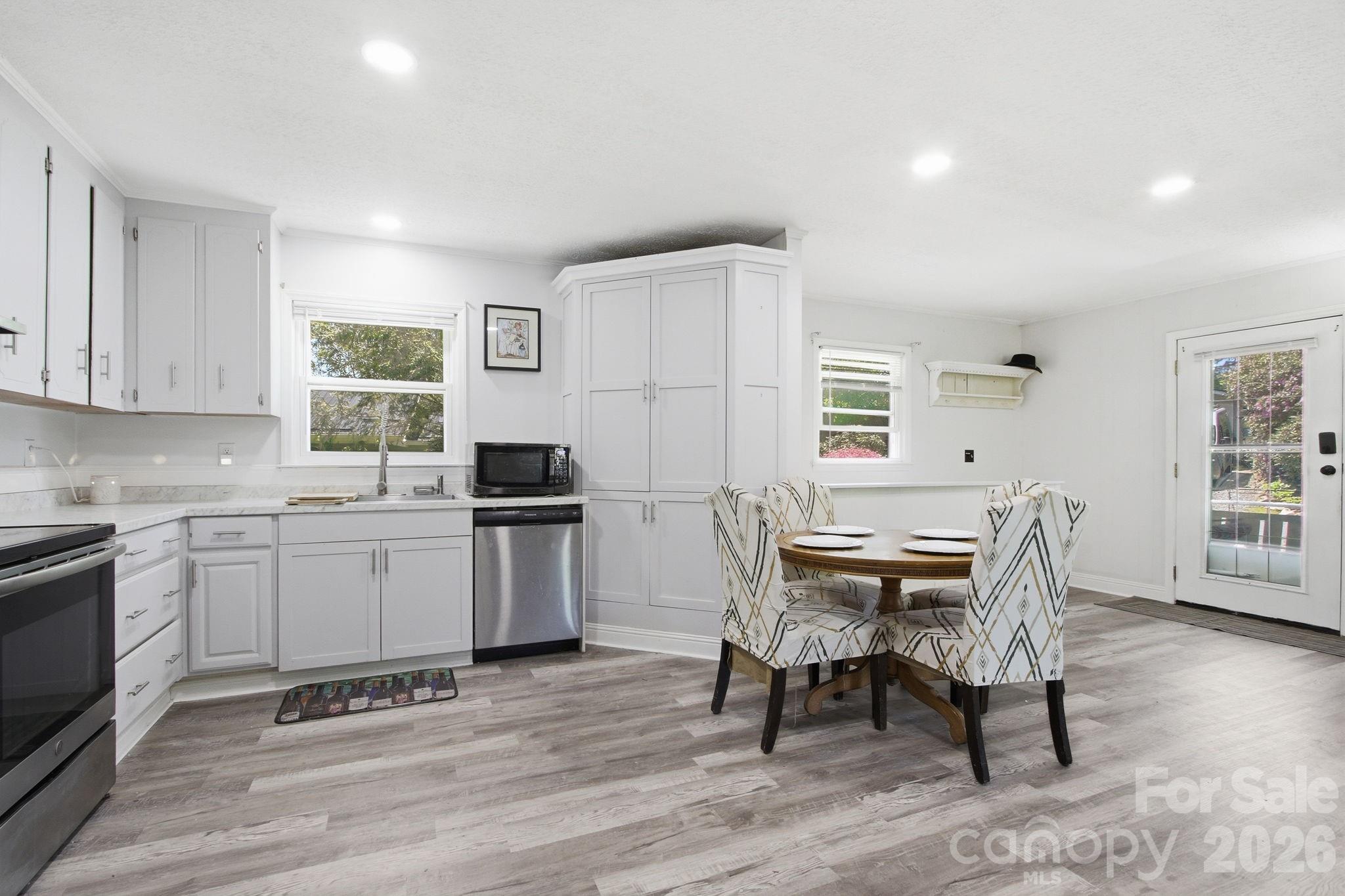 143 Snowshoe Loop Property Photo 16