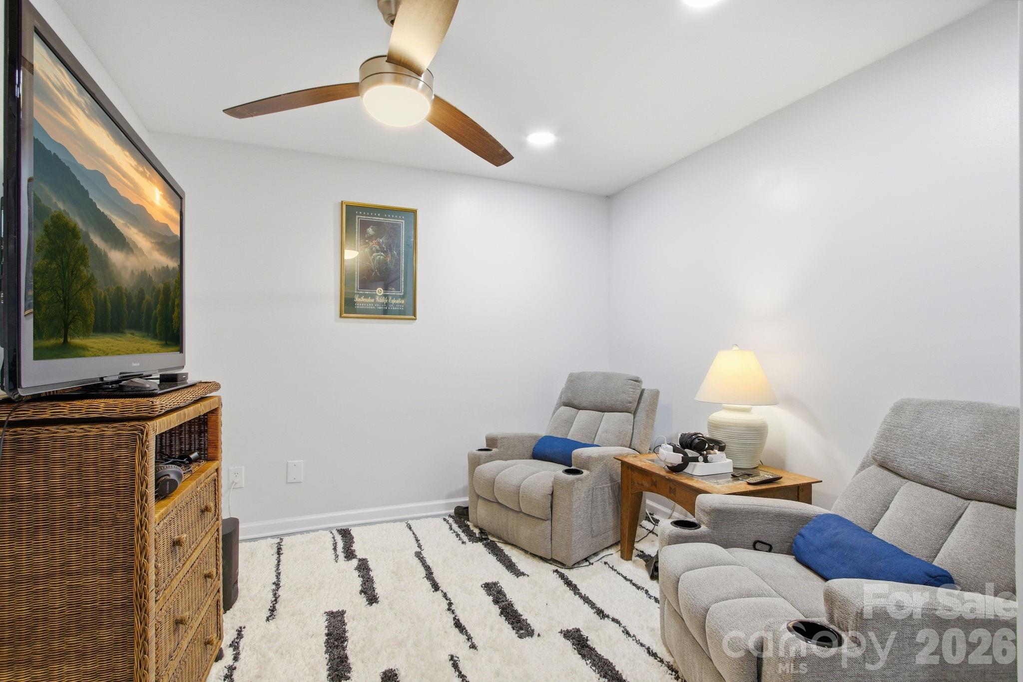 143 Snowshoe Loop Property Photo 31