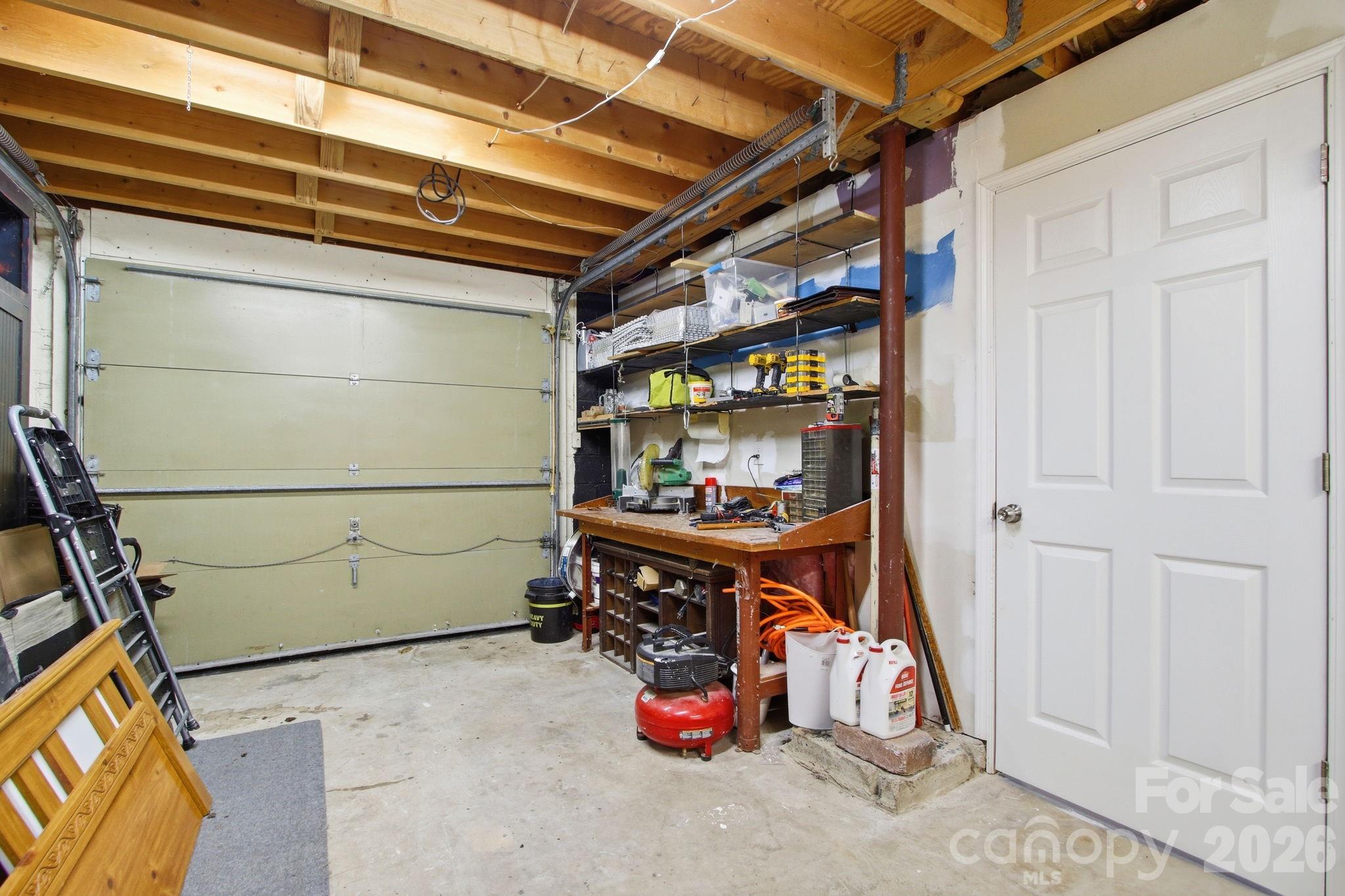 143 Snowshoe Loop Property Photo 35