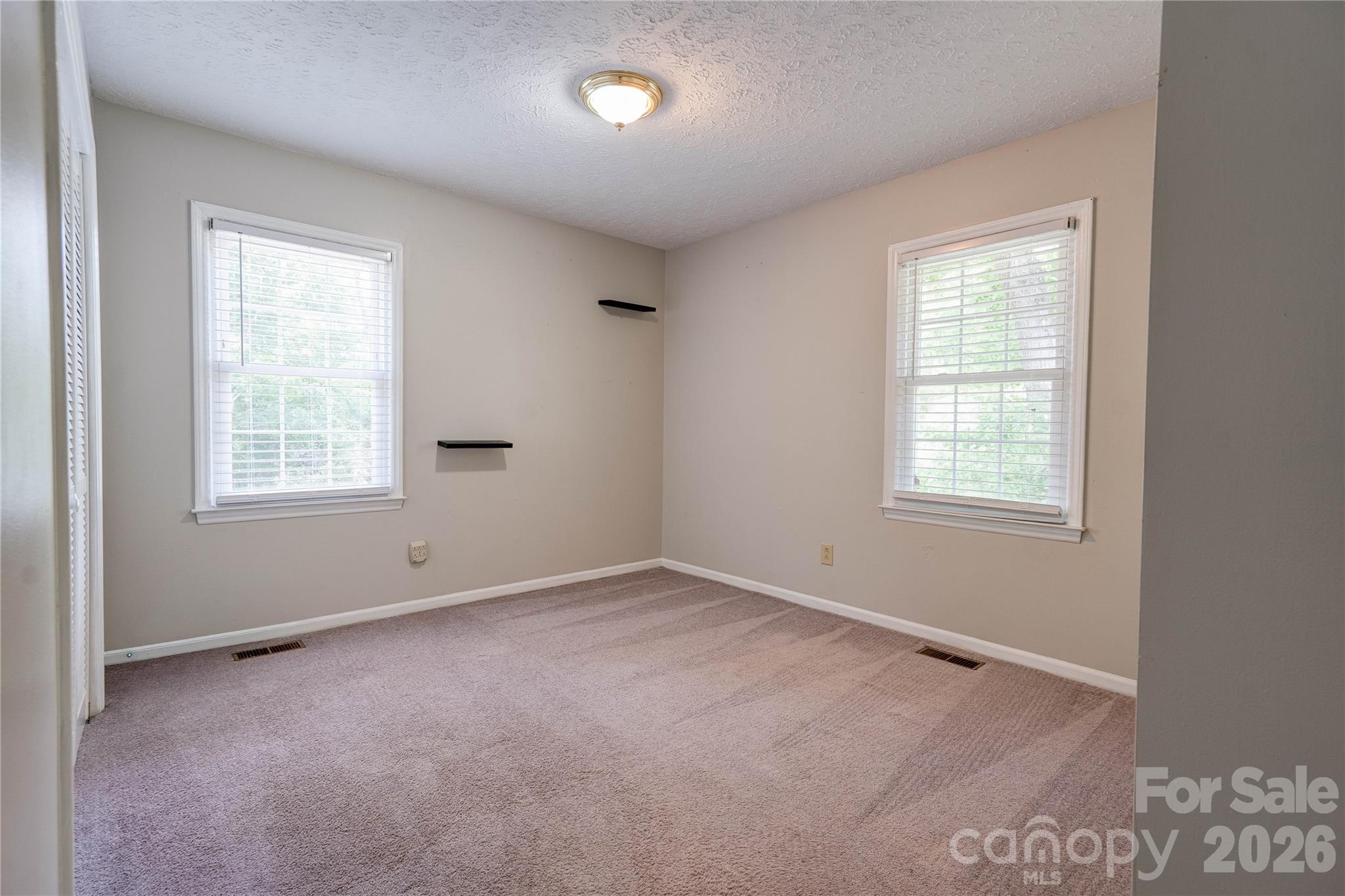 111 Harbor Point Drive Property Photo 15