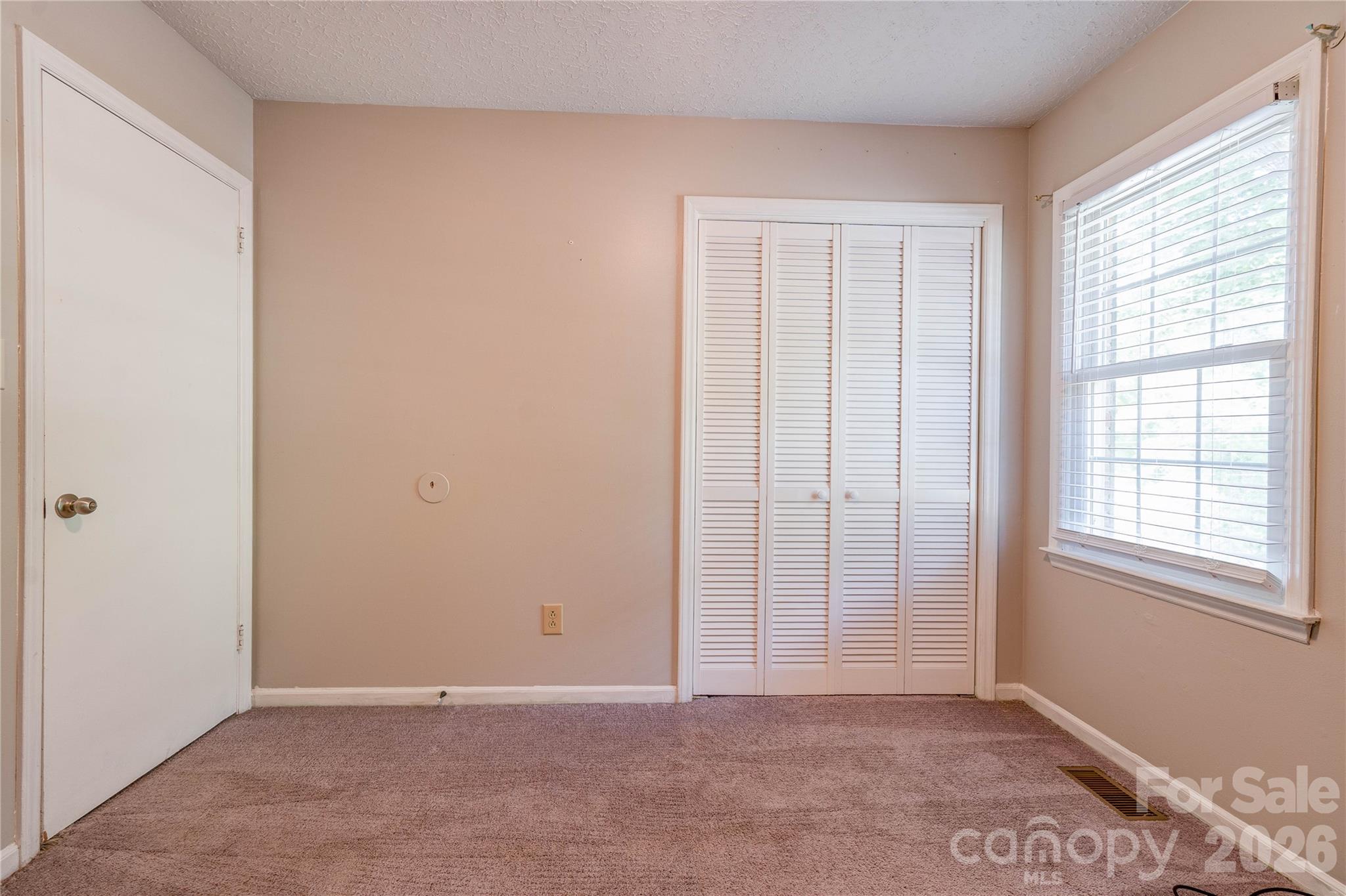 111 Harbor Point Drive Property Photo 22