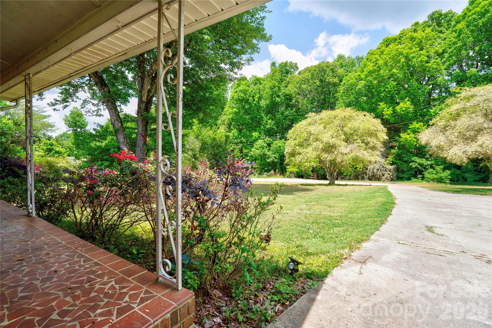 111 Harbor Point Drive Property Photo 35