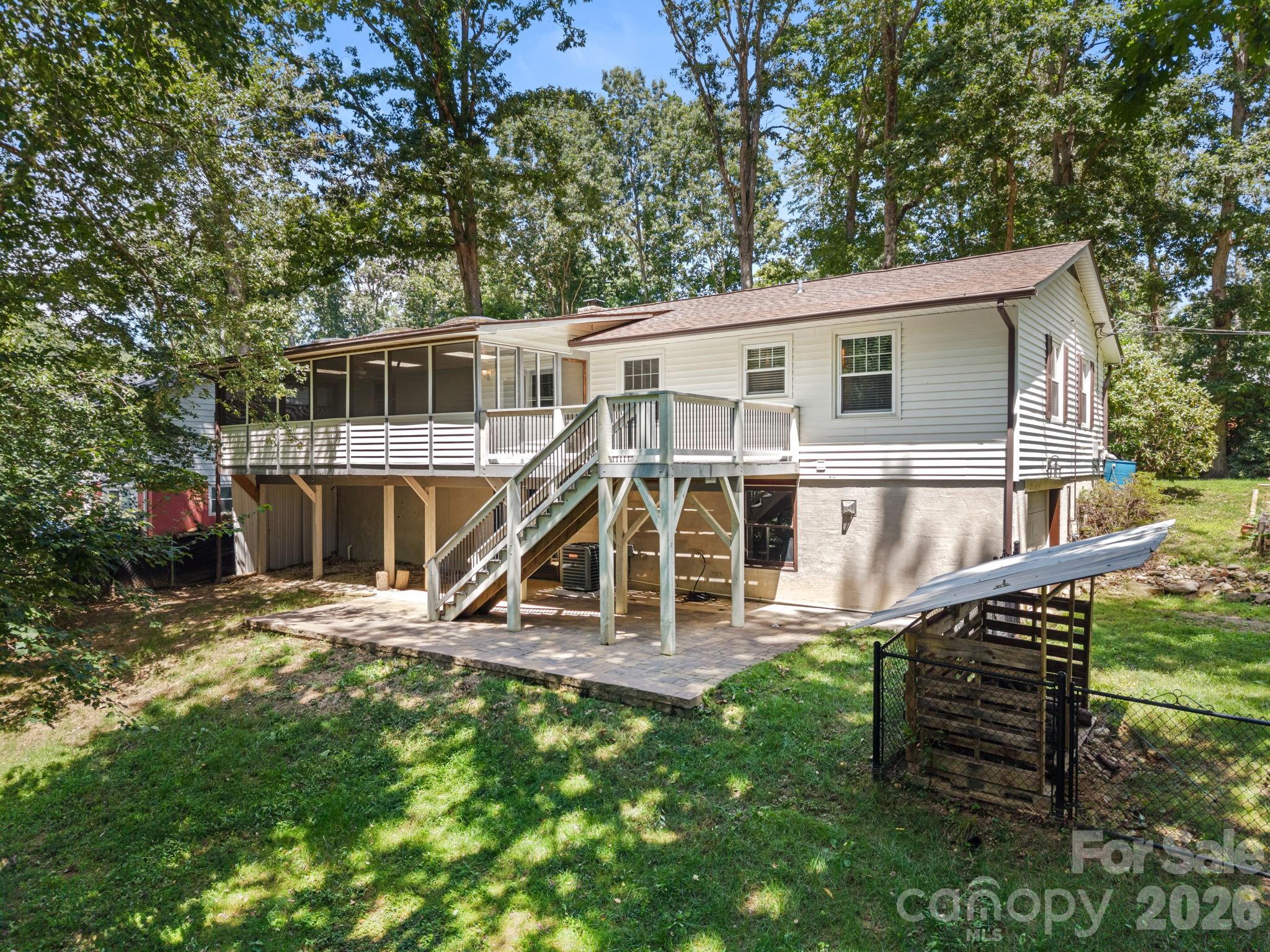 98 Pensacola Avenue Property Photo 6