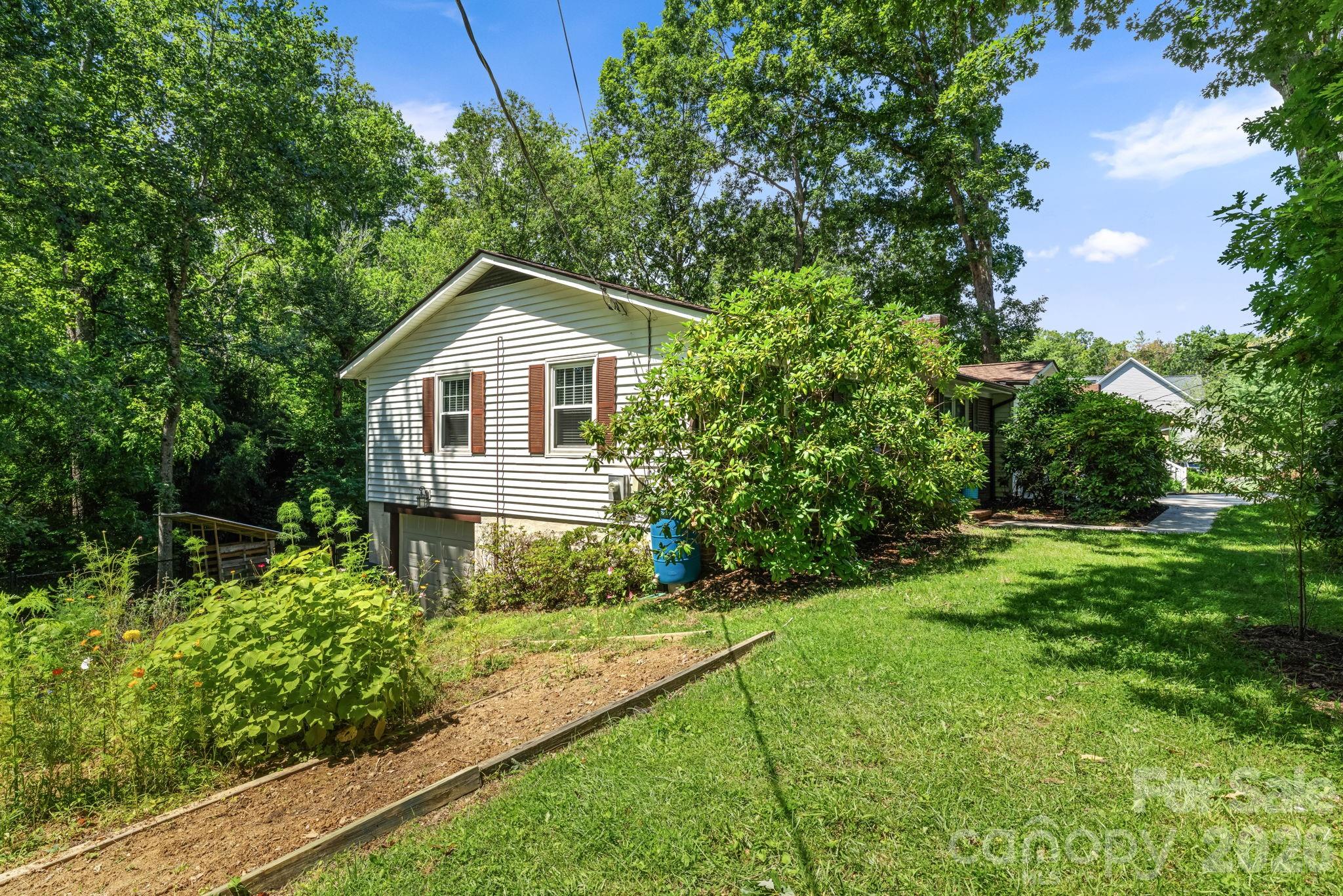 98 Pensacola Avenue Property Photo 36