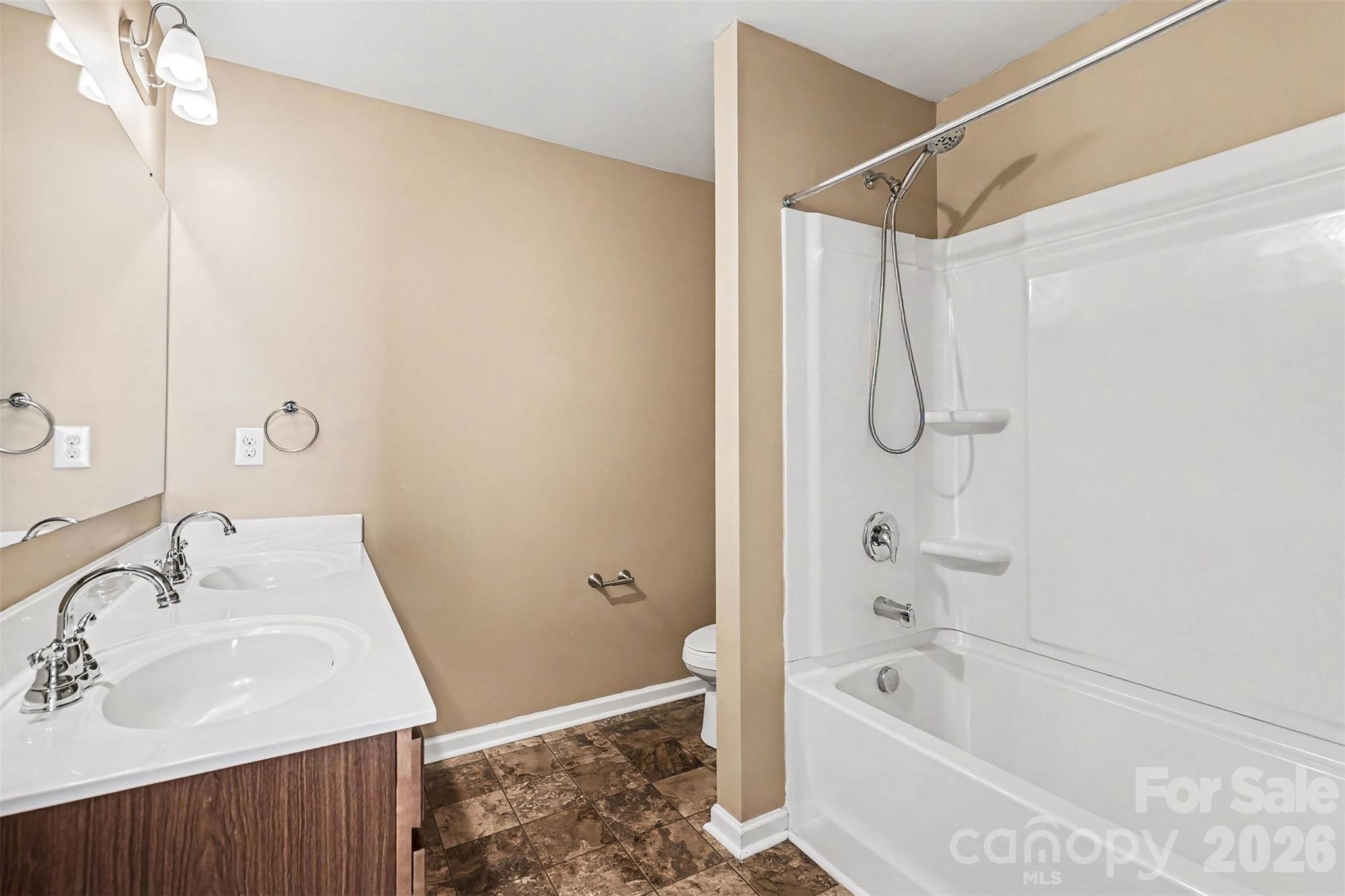1253 Ettrick Avenue Property Photo 27