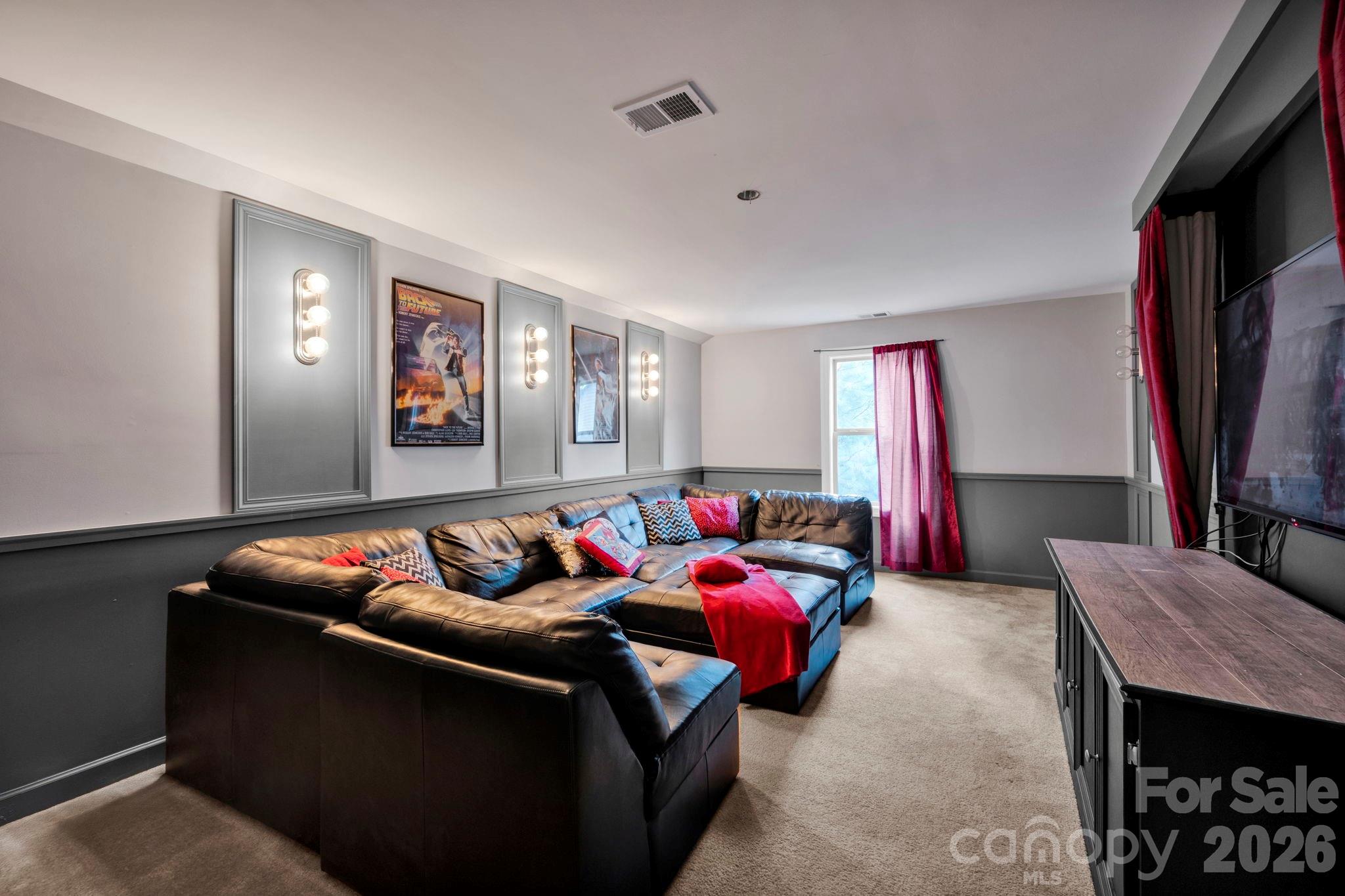 111 St Sophia Court Property Photo 26