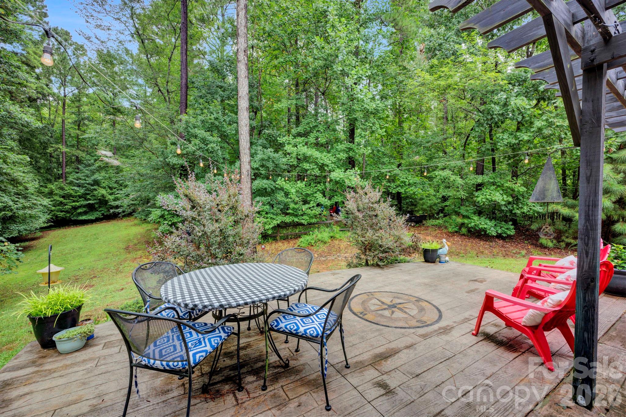 111 St Sophia Court Property Photo 33