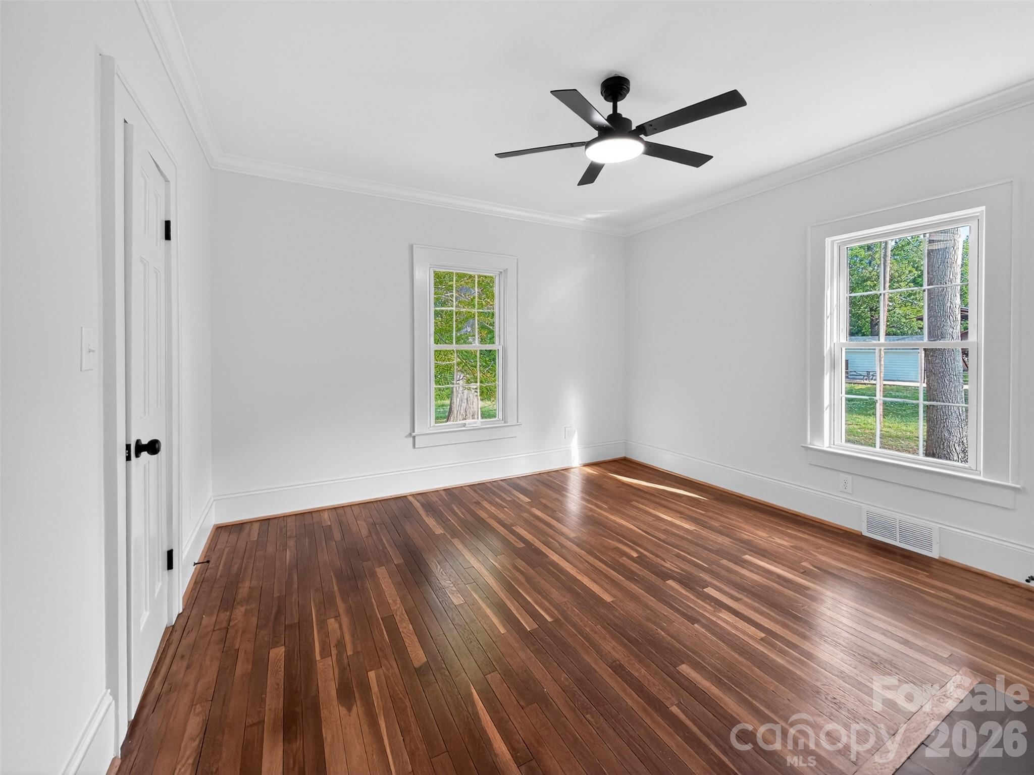 262 Pleasant Street Property Photo 16