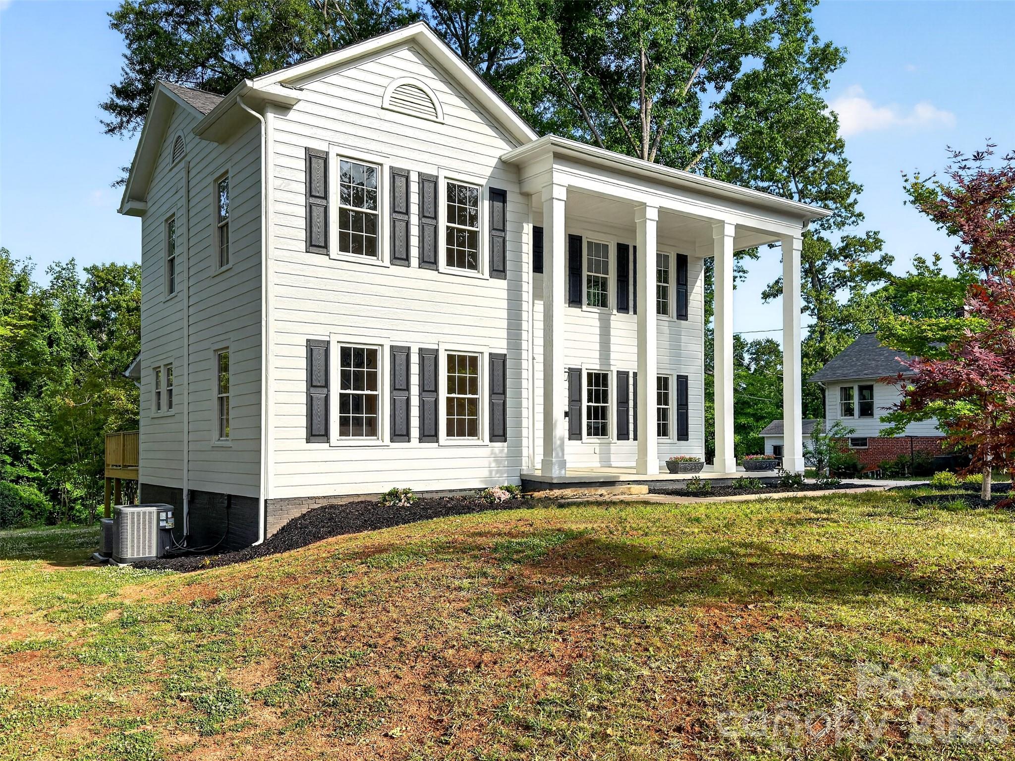 262 Pleasant Street Property Photo 34
