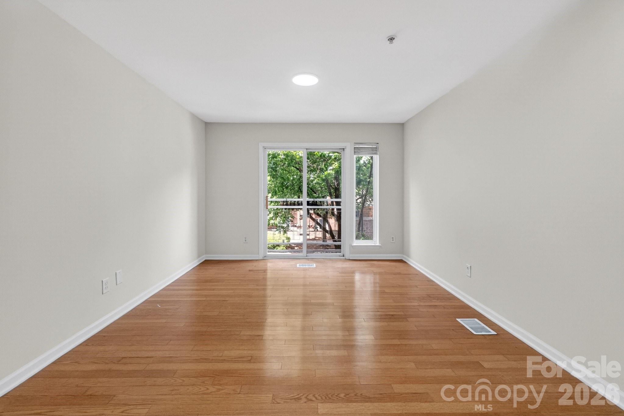 639 Raphael Place Property Photo 12