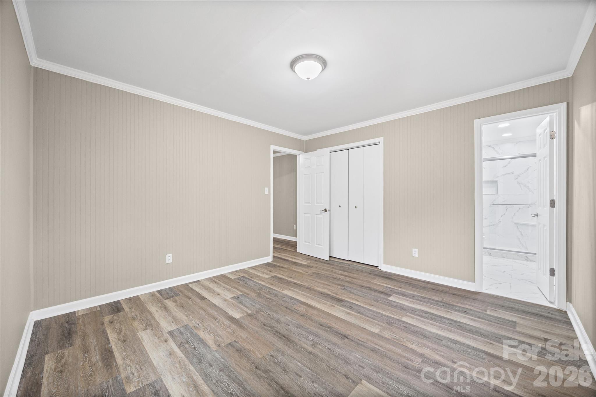 327 E Morrow Avenue Property Photo 14