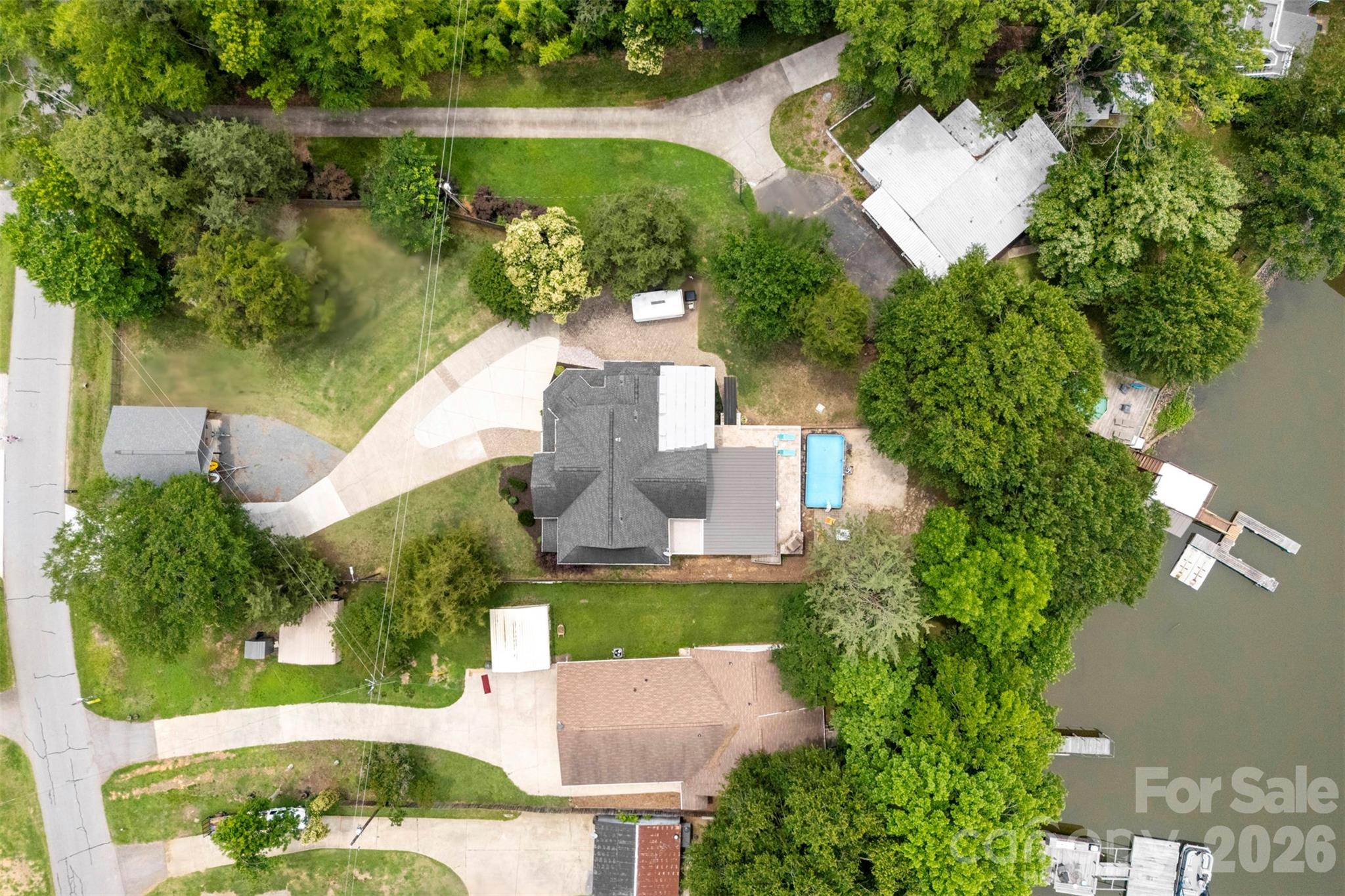 5555 Riverfront Road Property Photo 2
