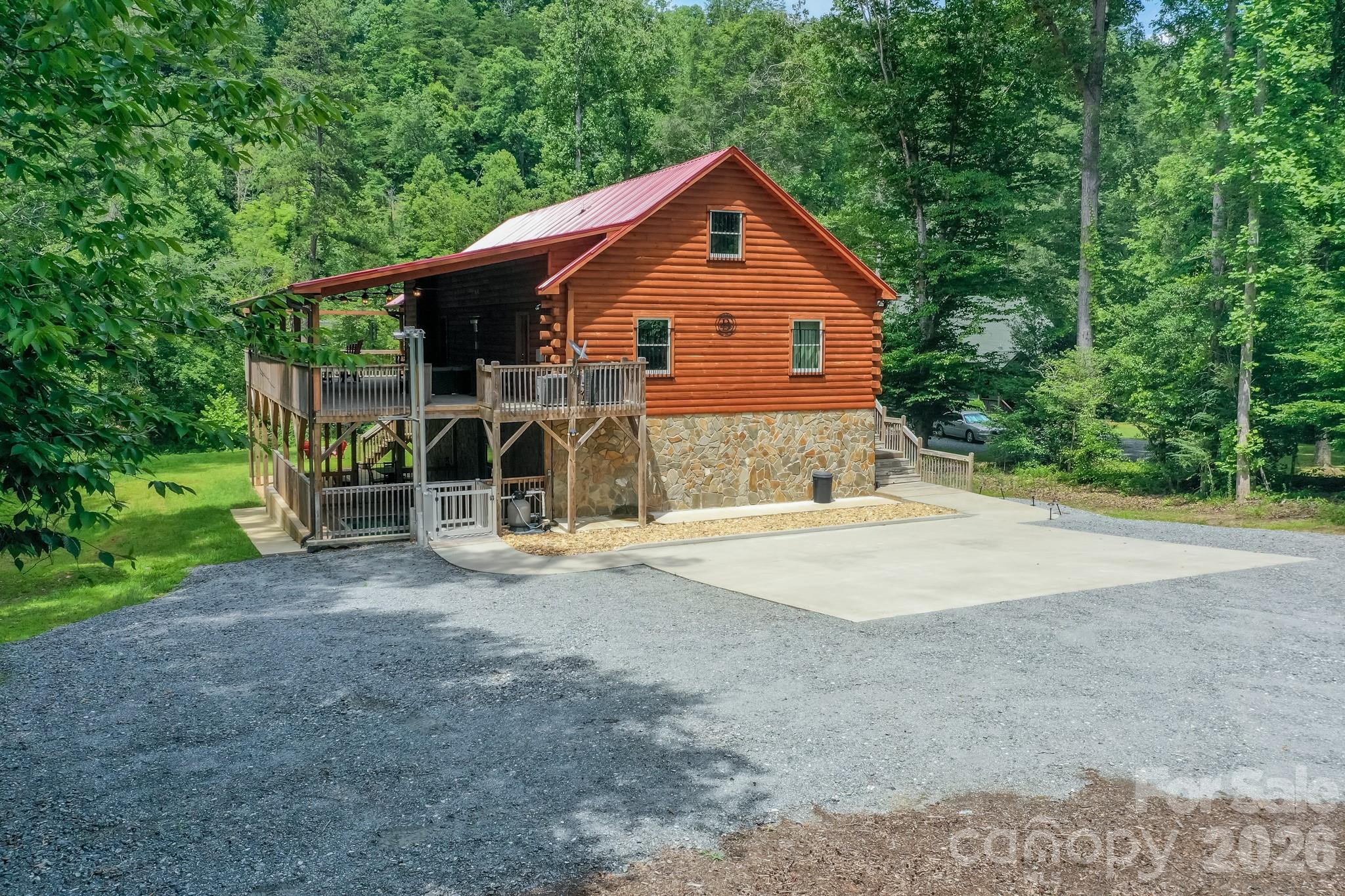 371 Redbird Drive Property Photo 6