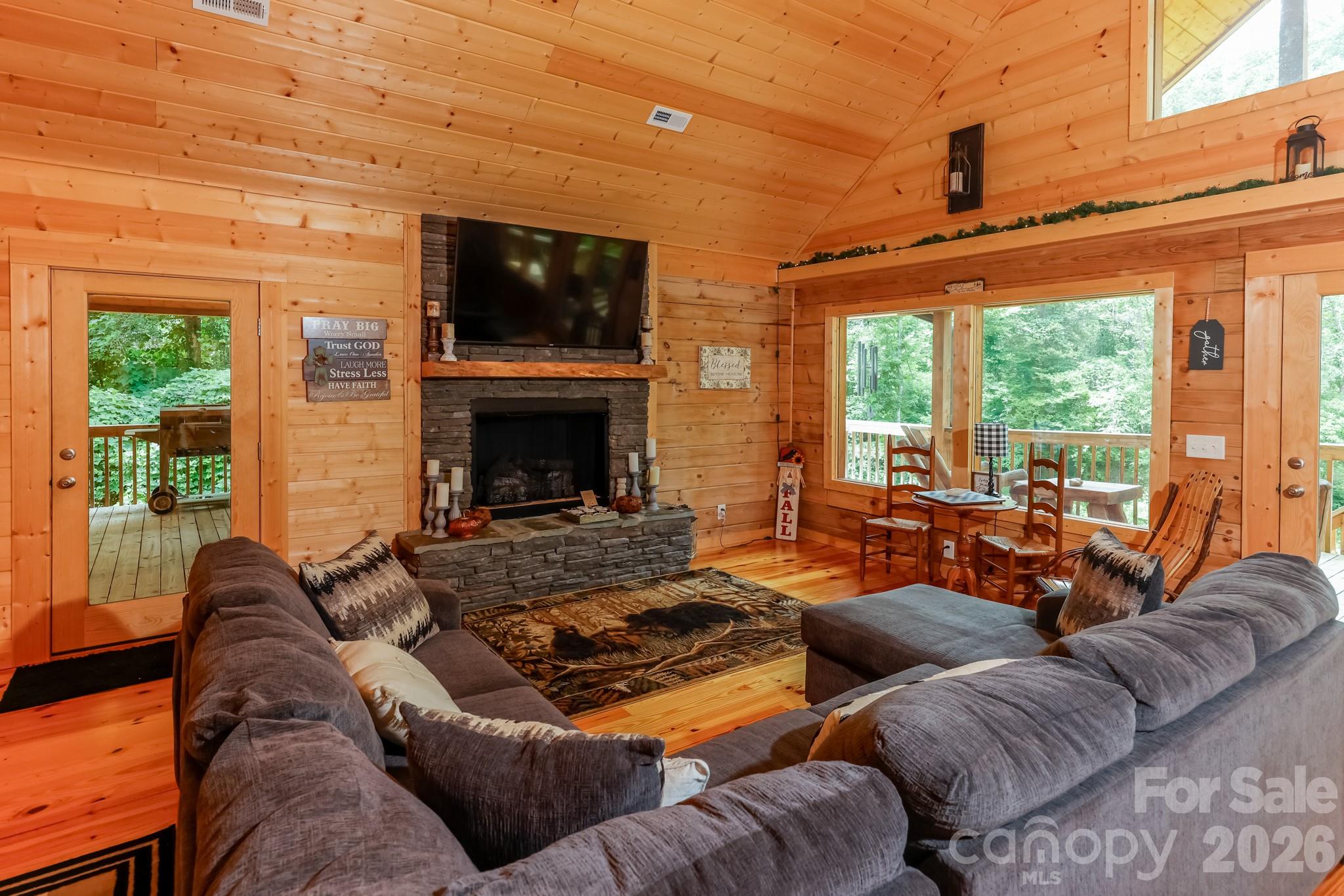371 Redbird Drive Property Photo 17