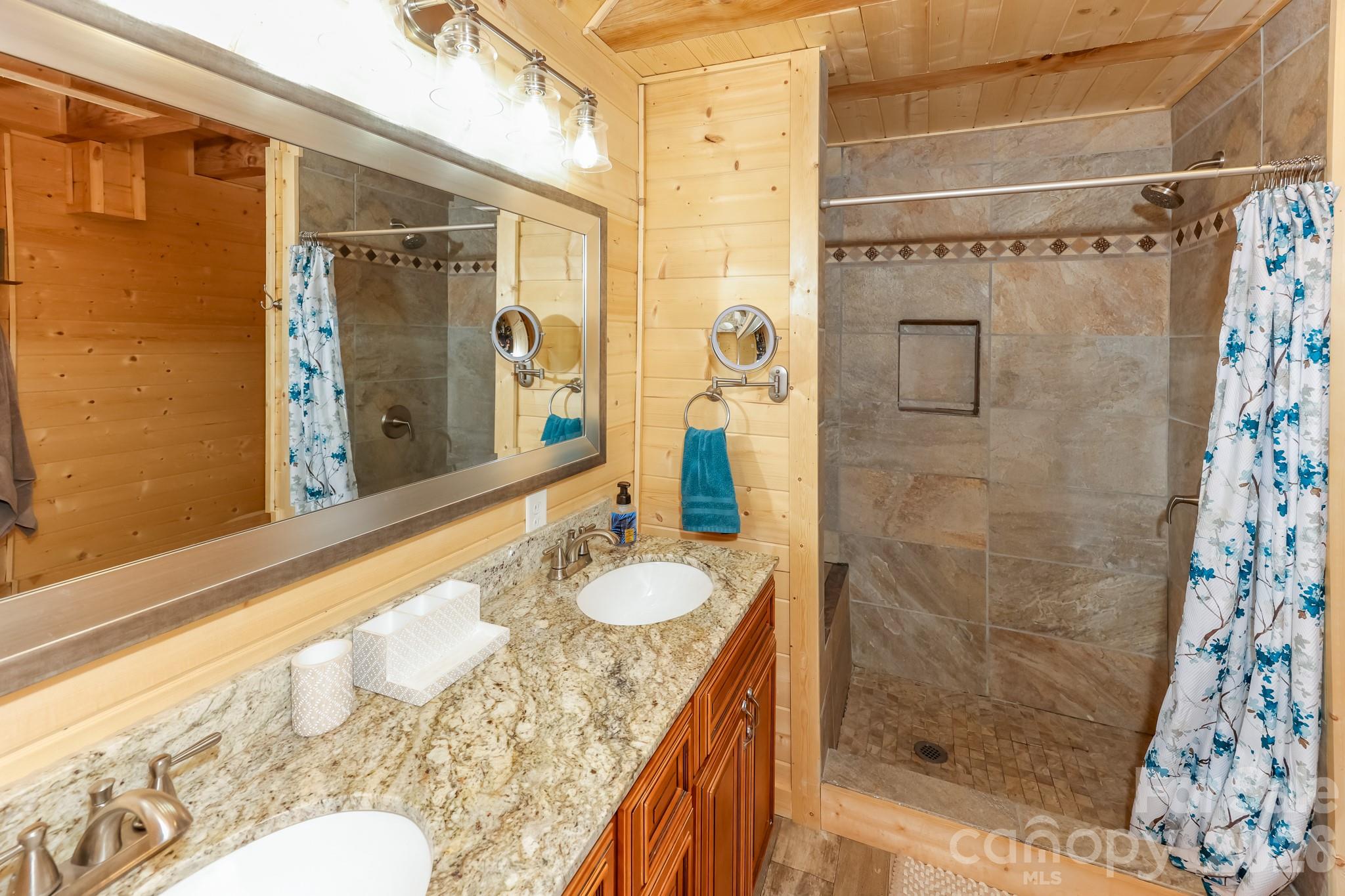 371 Redbird Drive Property Photo 25