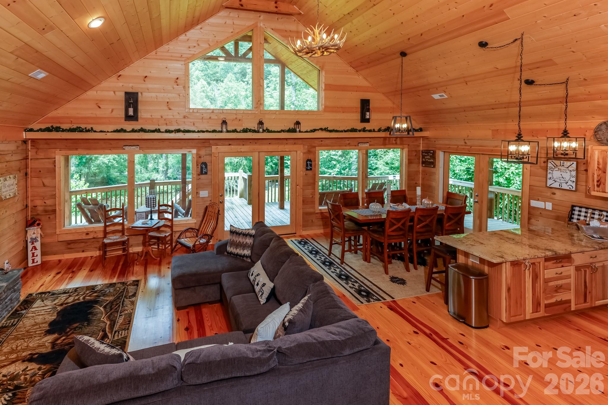 371 Redbird Drive Property Photo 28