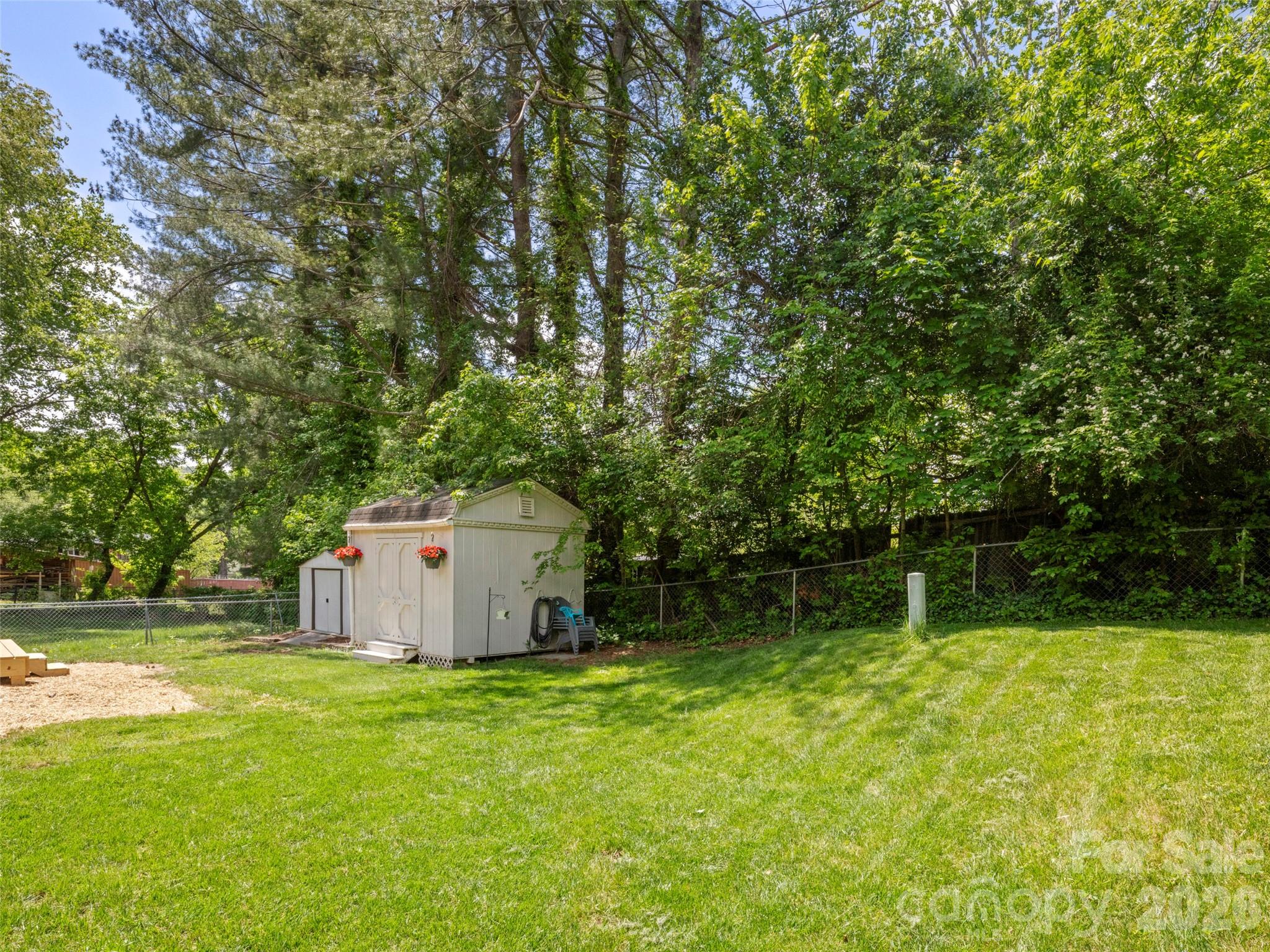 224 Clover Drive Property Photo 18