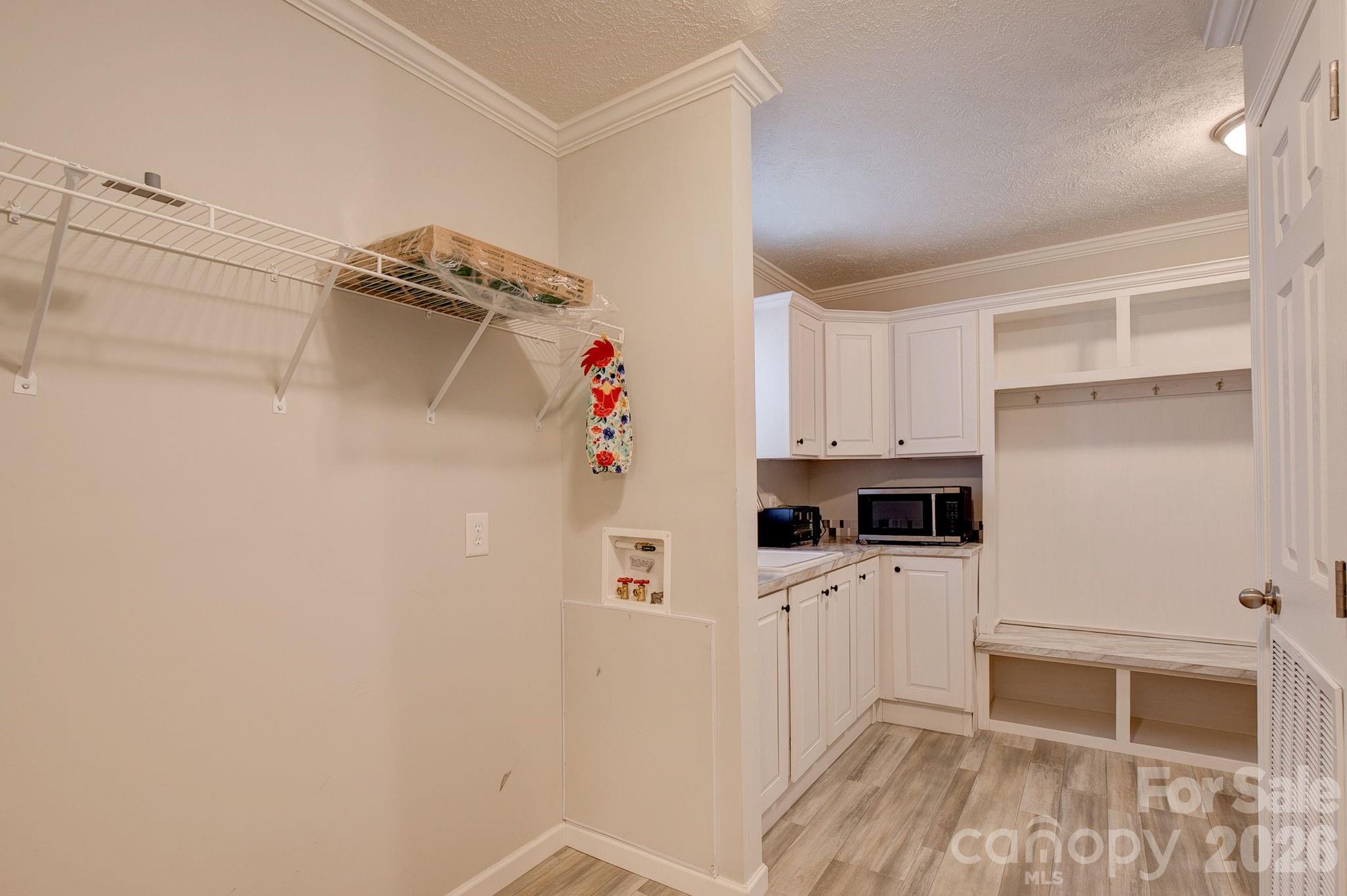 4837 Buck Street Property Photo 9