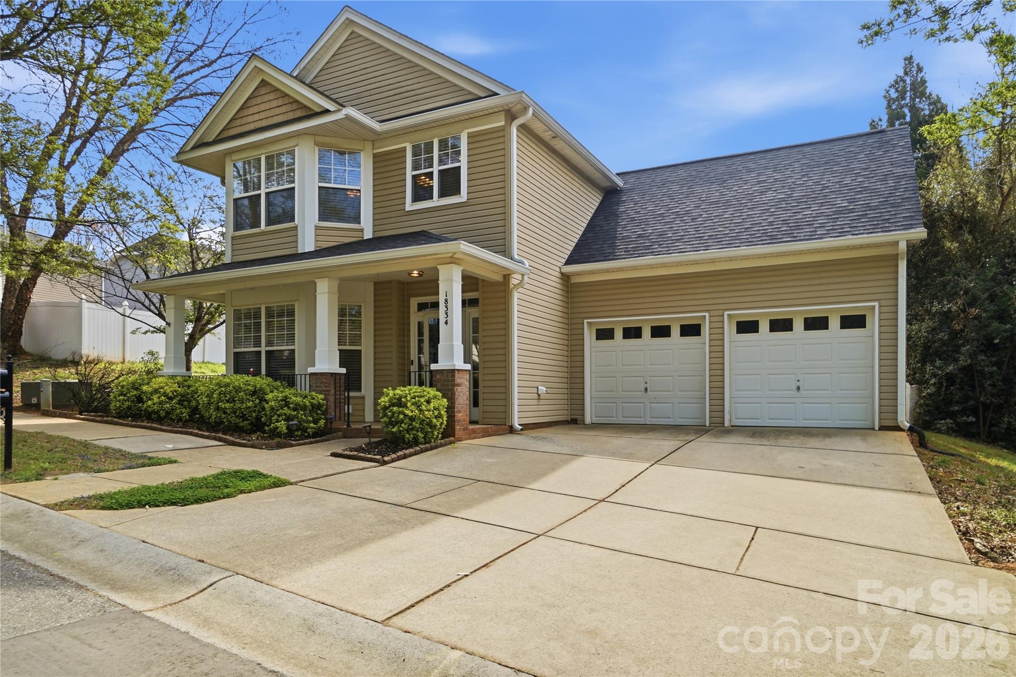 18334 Flagman Circle Property Photo 2