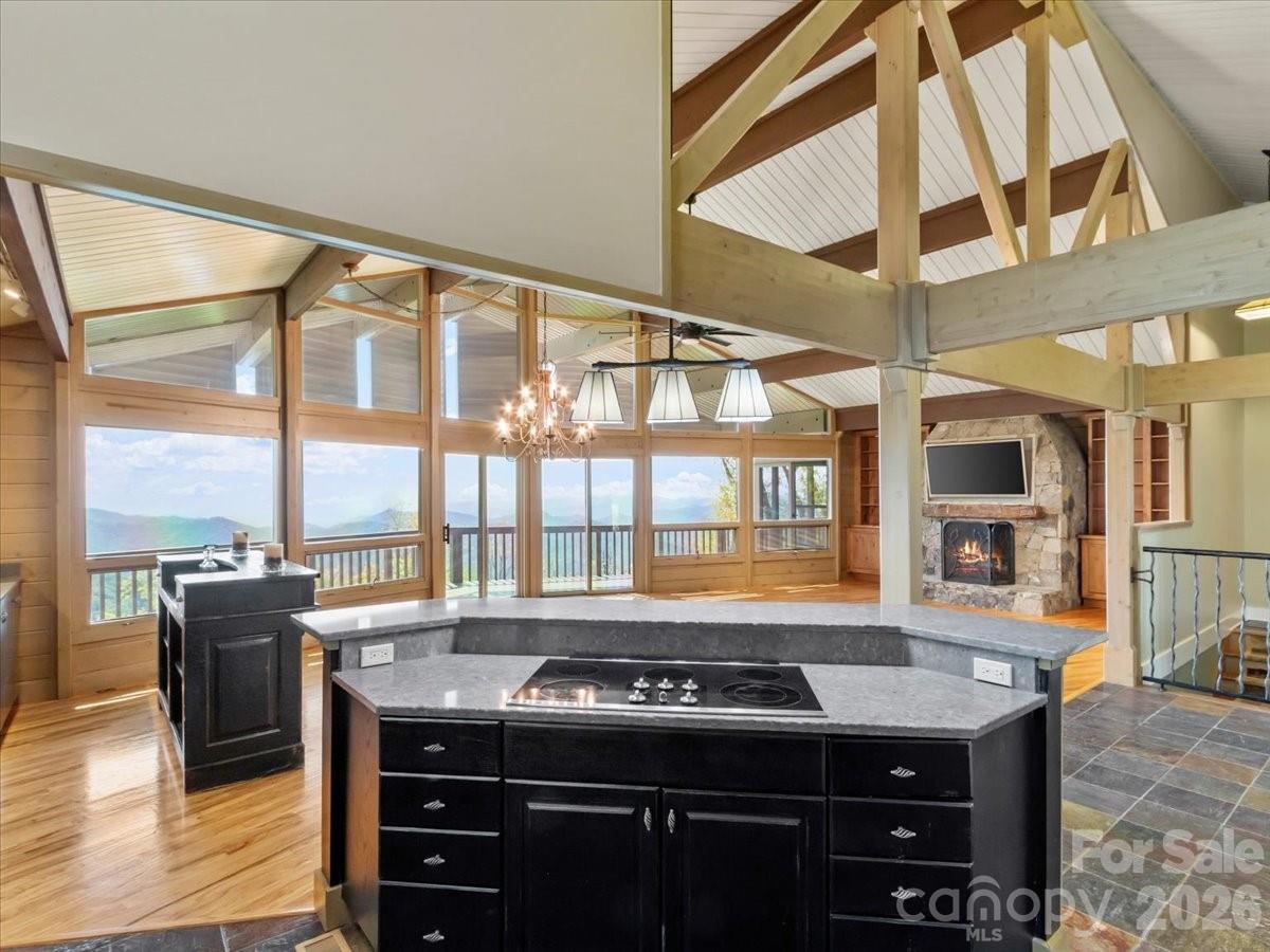218 Slickrock Road Property Photo 14