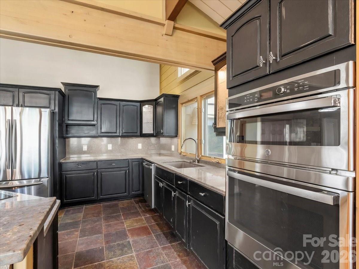 218 Slickrock Road Property Photo 16