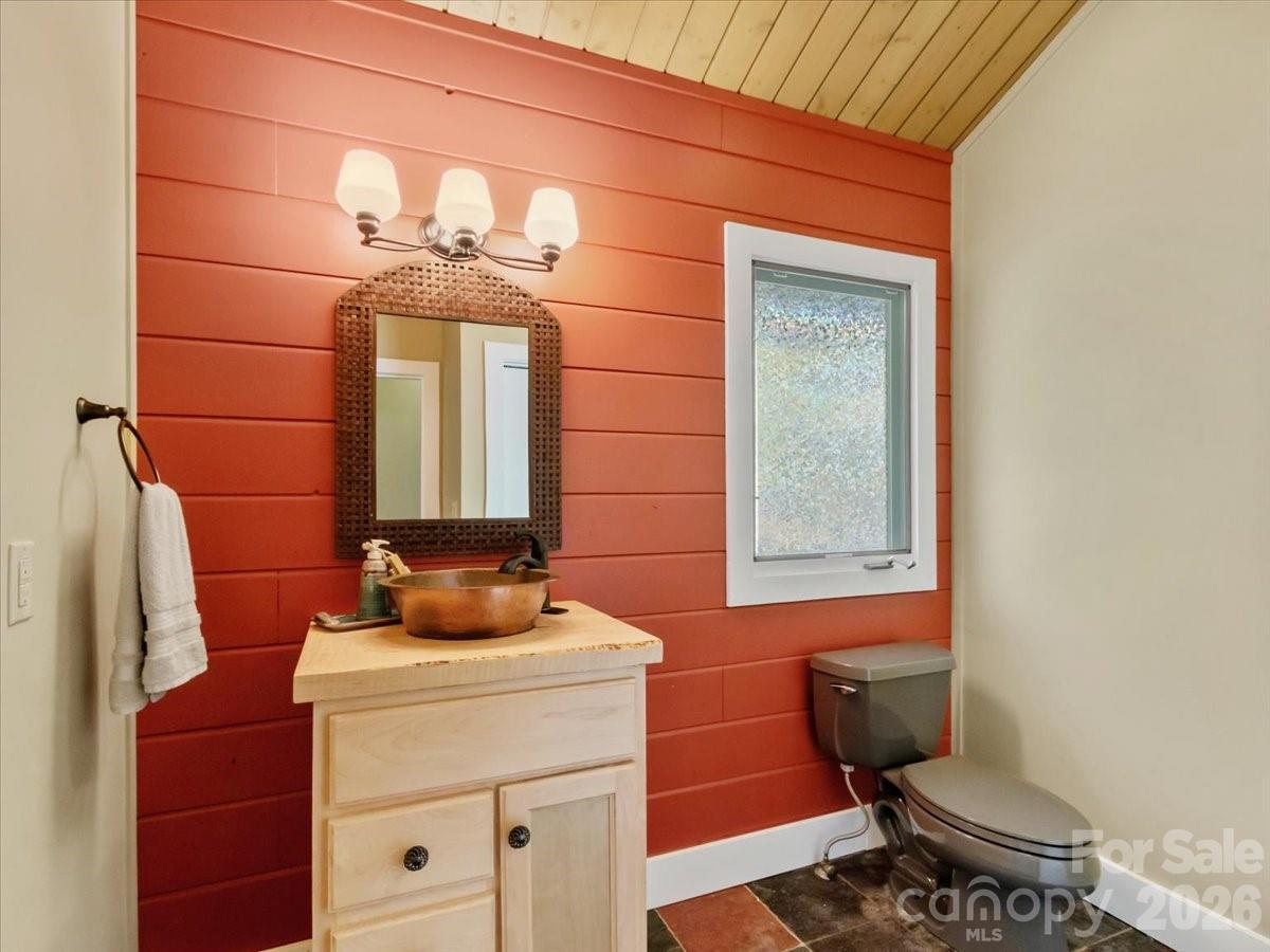 218 Slickrock Road Property Photo 17
