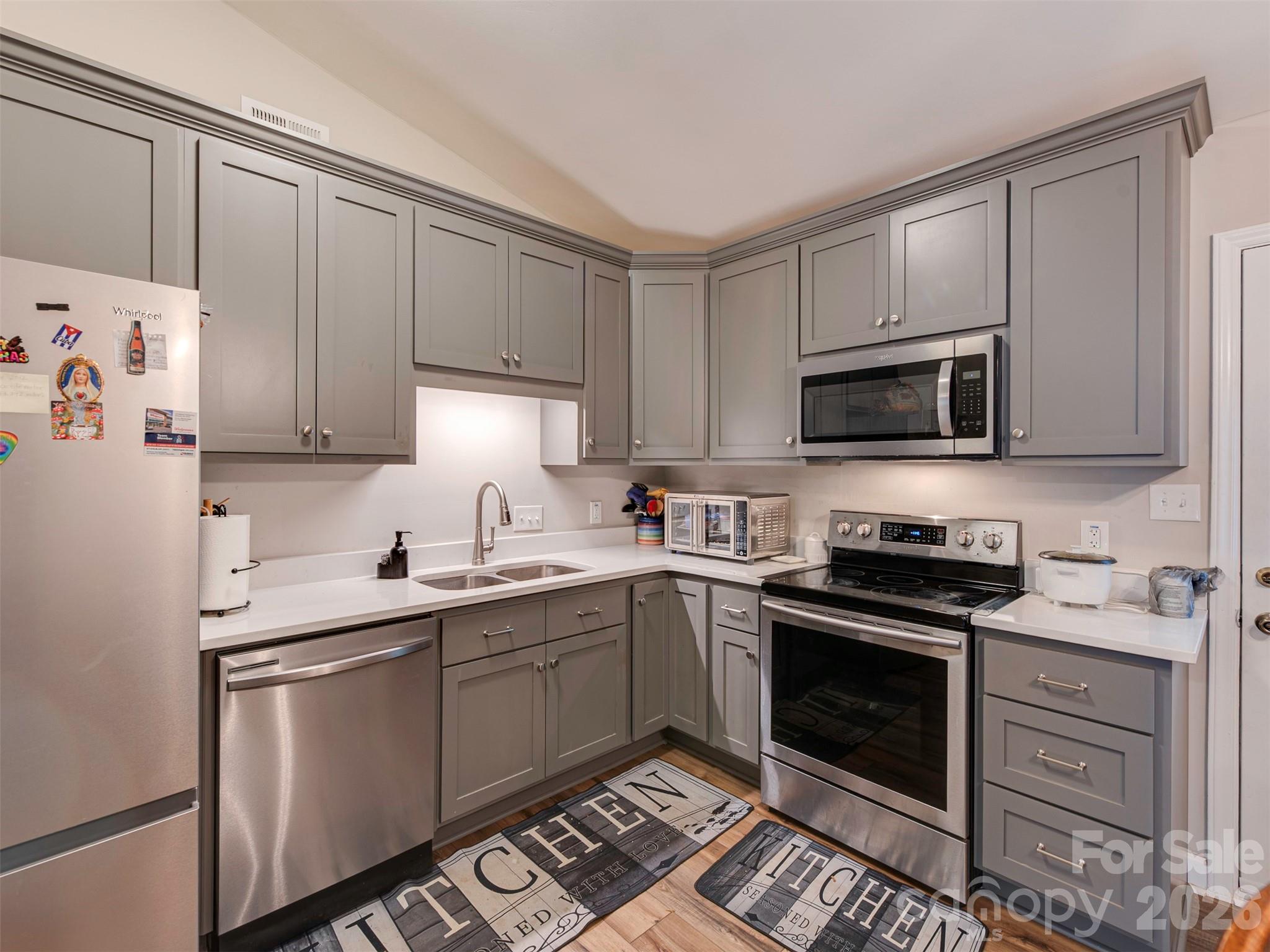 10200 Cairnsmore Place Property Photo 8